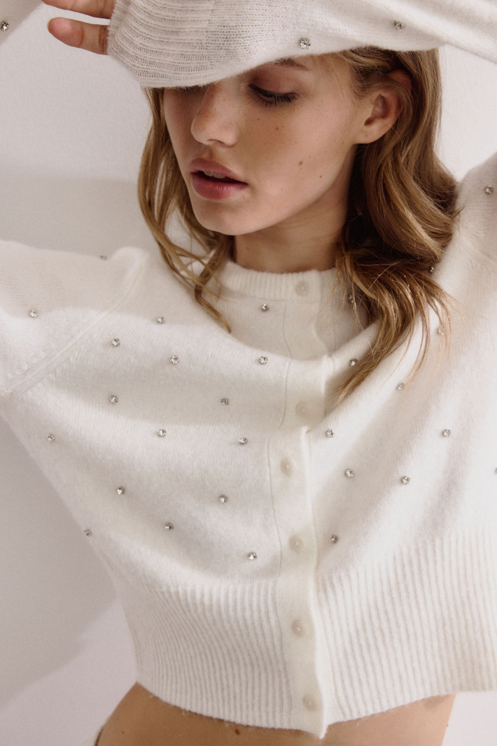 C?rdigan con detalles decorativos - H&m фото 7