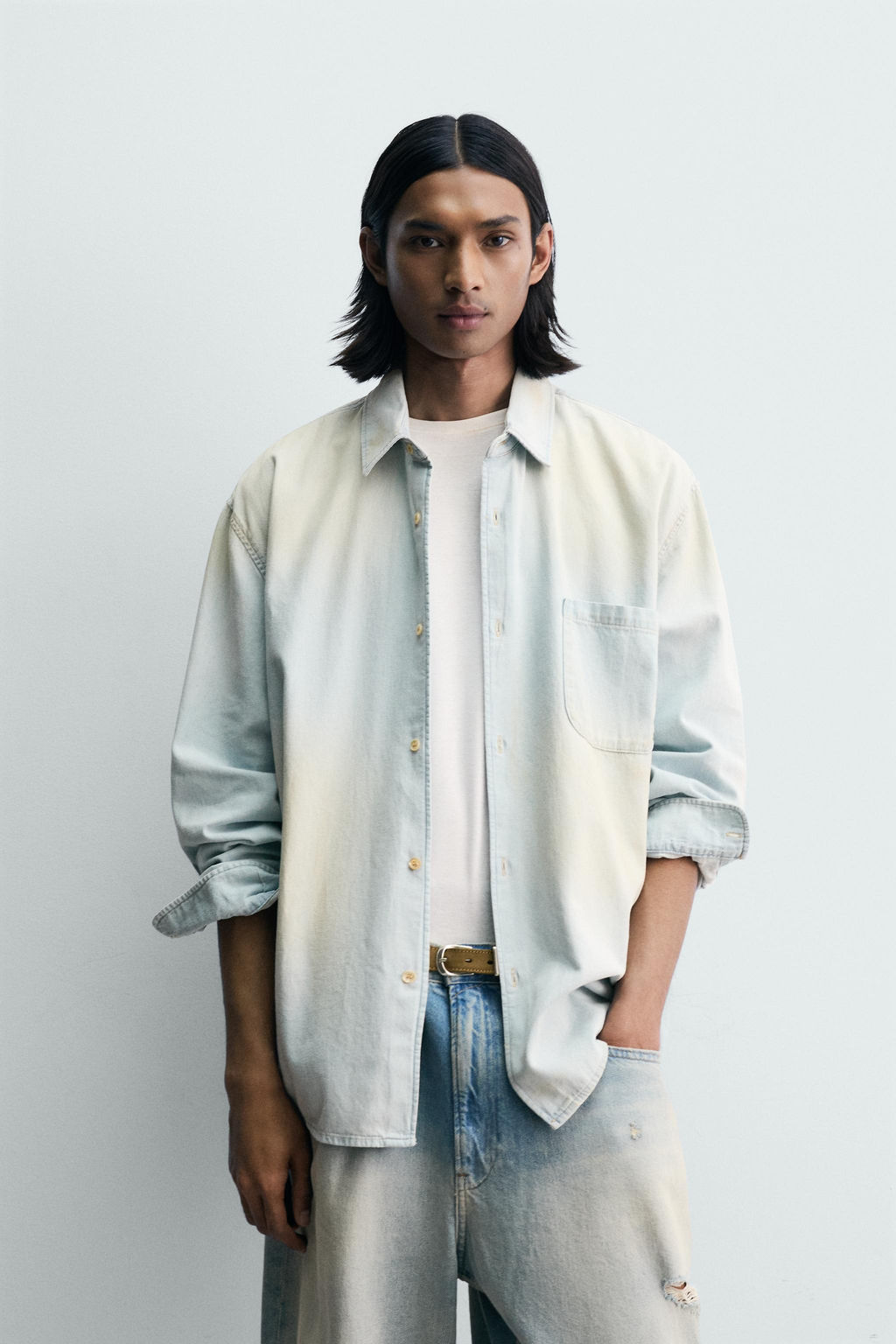 CAMISA DENIM LAVADO EFECTO VINTAGE / Azul claro - Zara фото 2