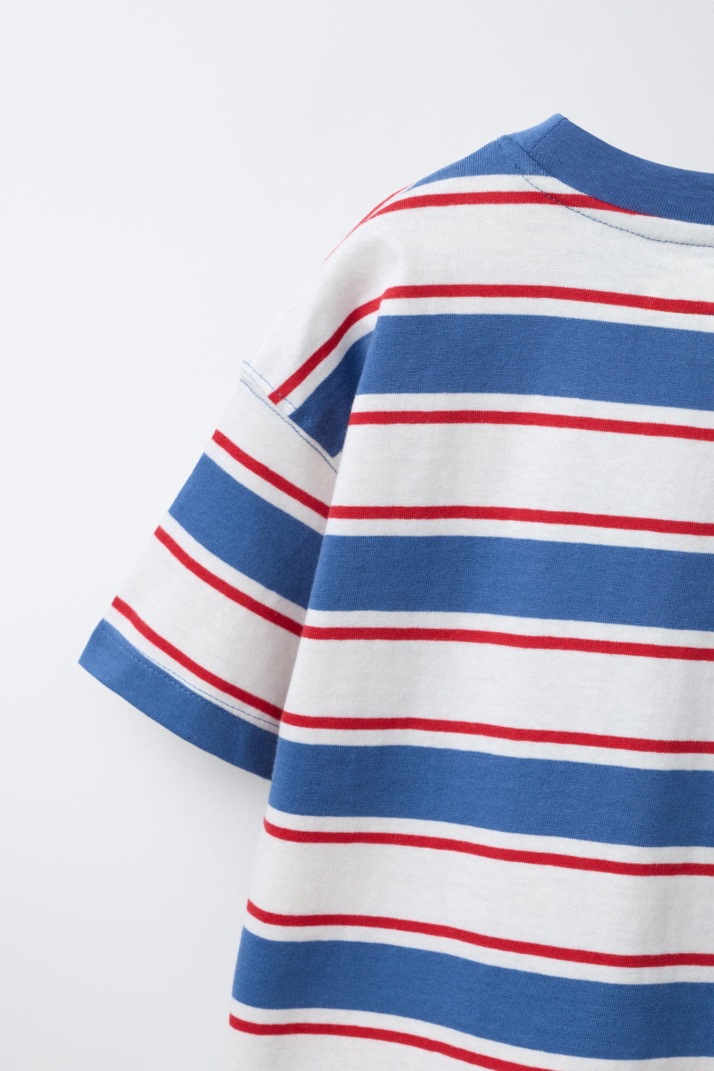 CAMISETA RAYAS PARCHE LOGO / rayas - Zara фото 4