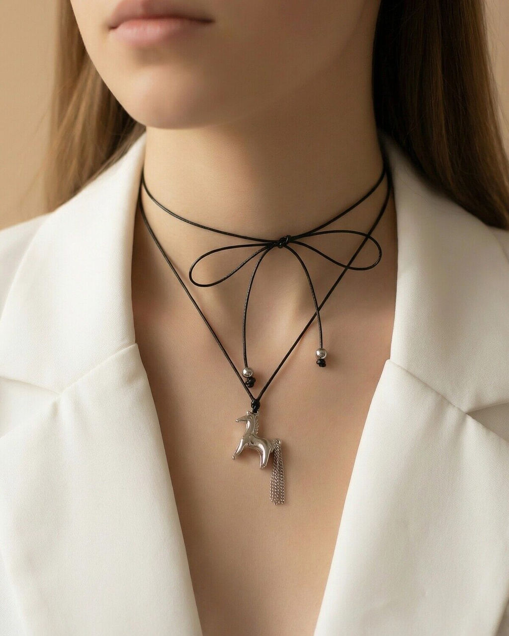 Подвеска на шнурке