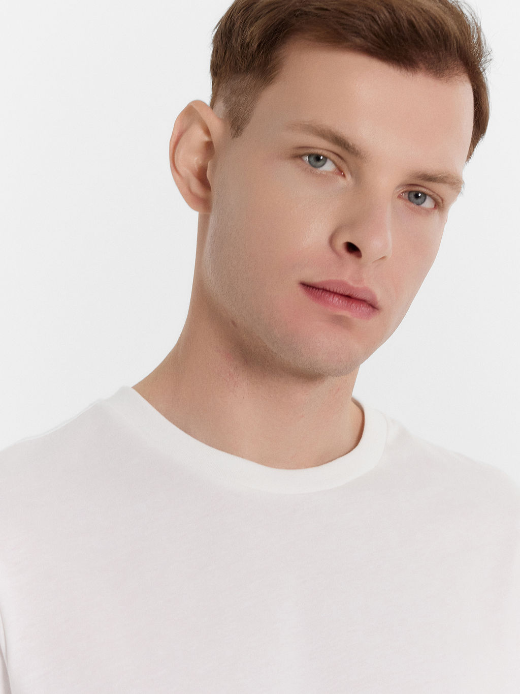 ФУТБОЛКА МУЖСКАЯ белый 111773 - Mark formelle фото 5