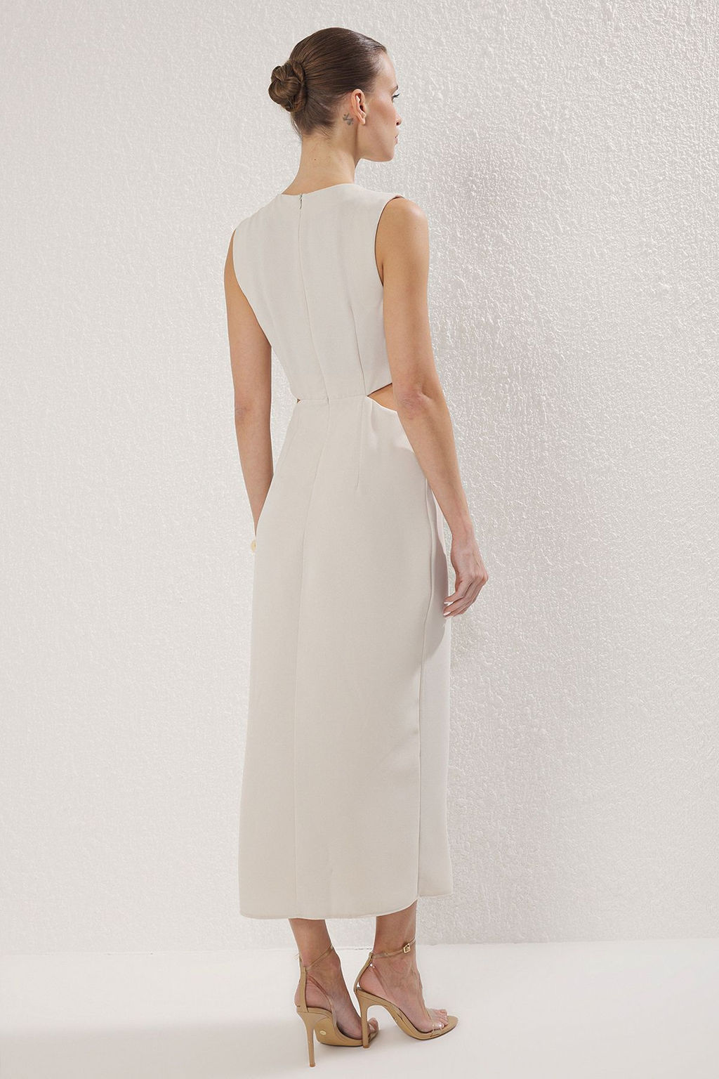 TRENDYOLMILLA Yag Yesili A Kesim Cut Out ve Aksesuar Detayl? Maxi Dokuma Krep Elbise TWOSS25EL00017 фото 4