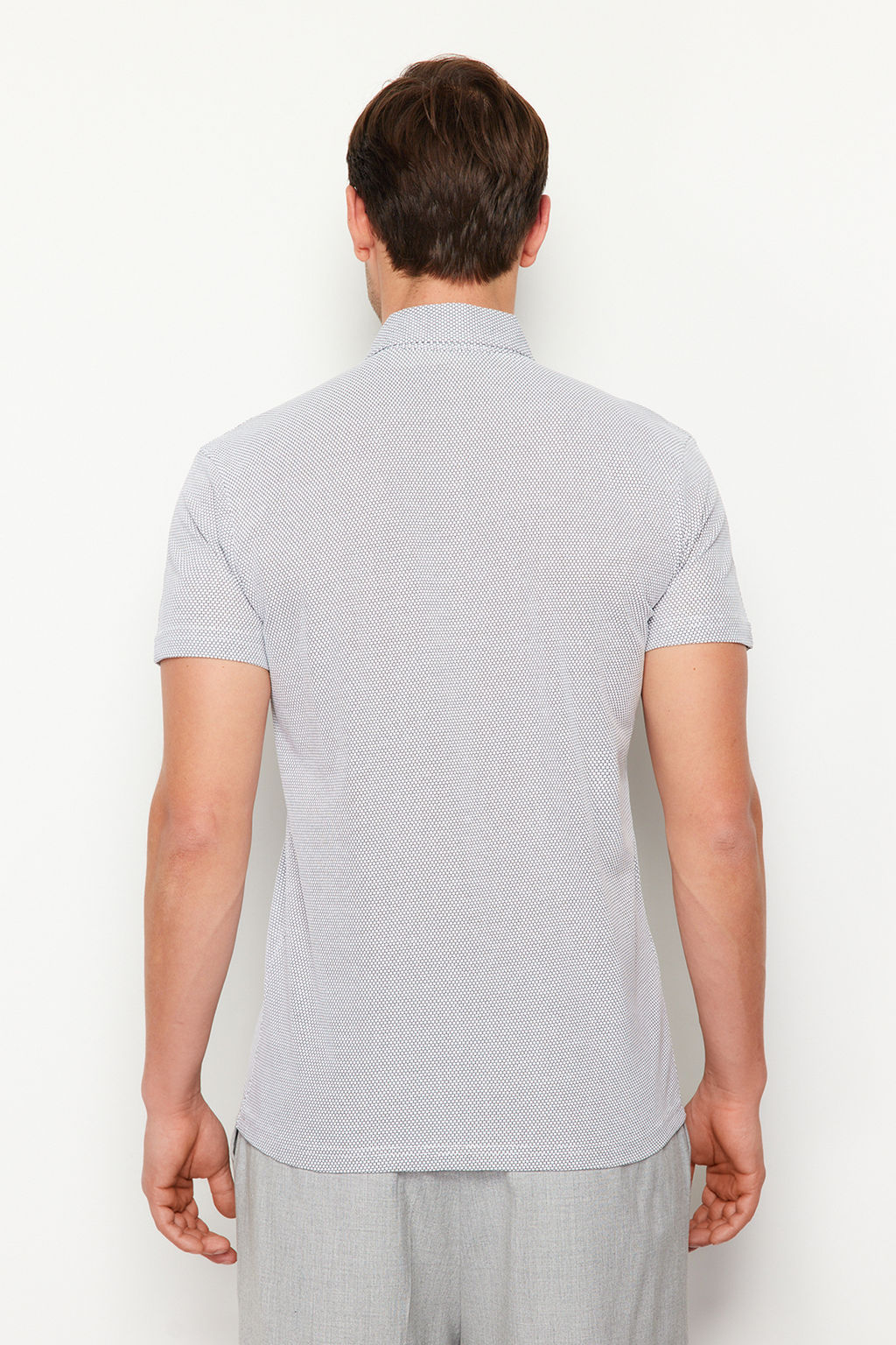 Beyaz Regular/Normal Kesim Dokulu Polo Yaka T-shirt TMNSS24PO00038