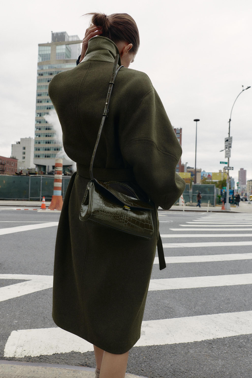 EMBOSSED HANDBAG - Zara фото 2