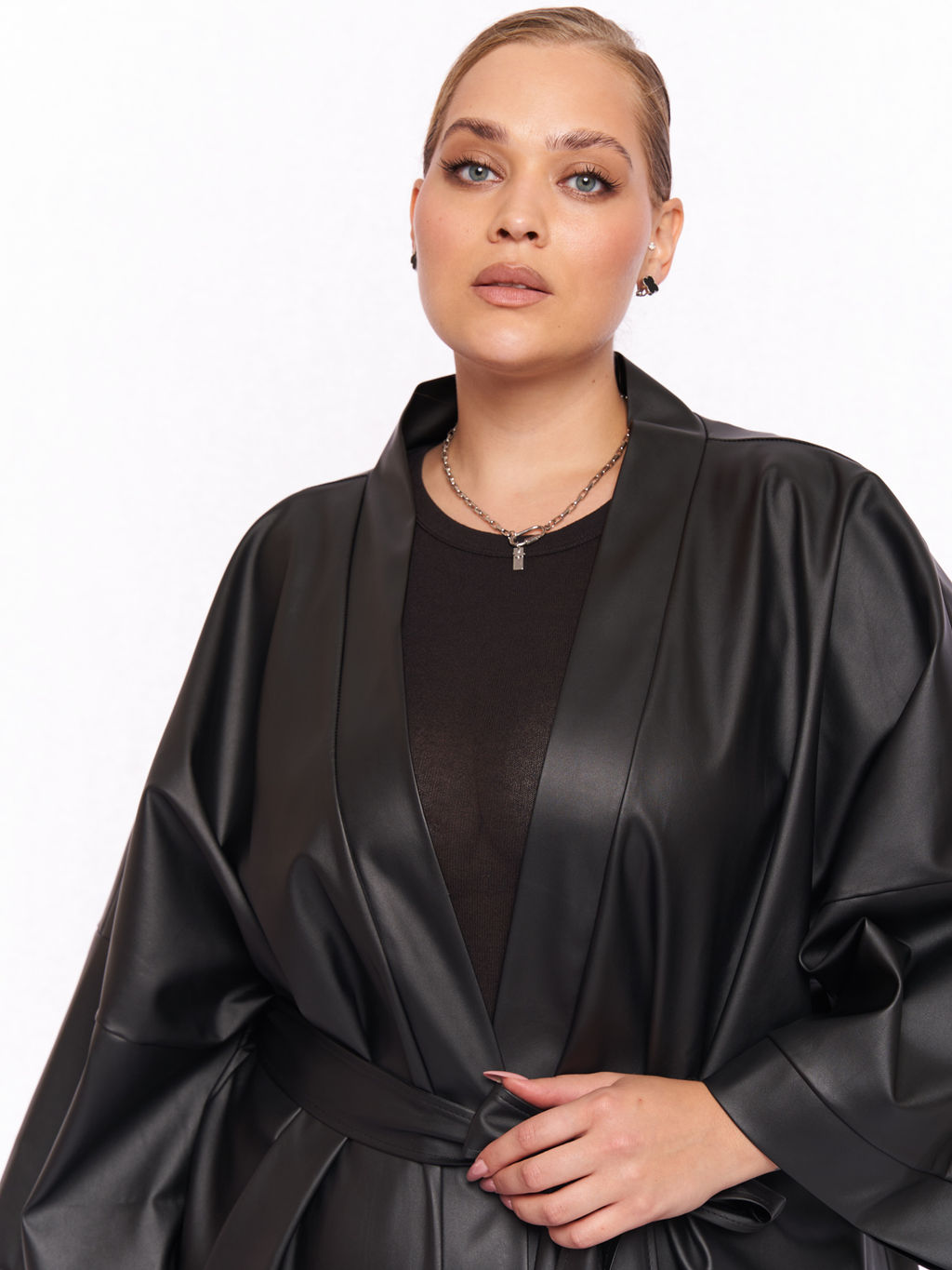 Кардиган кожаный KA04209BLK01