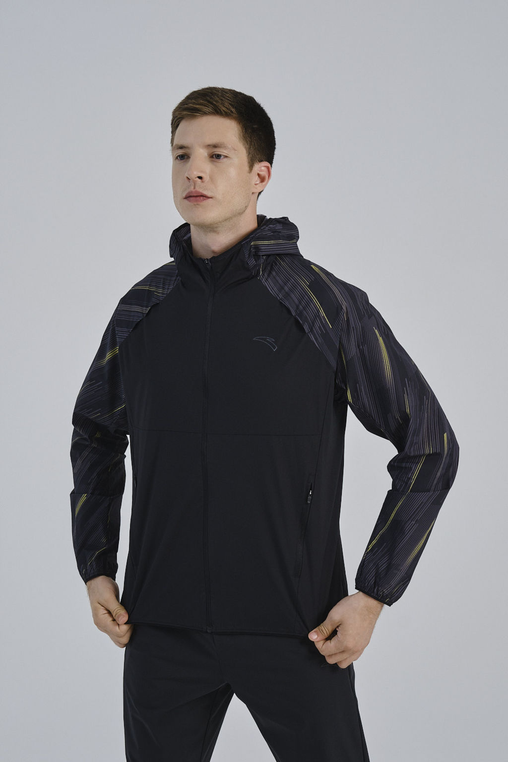 Ветровка Черный ADVANCED RUNNING Woven Track Top - Anta фото 3