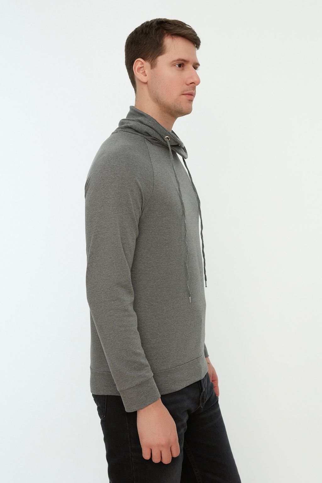 Antrasit Regular/Normal Kesim Degaje Yaka Uzun Kollu Sardonsuz Sweatshirt TMNAW21SW0302