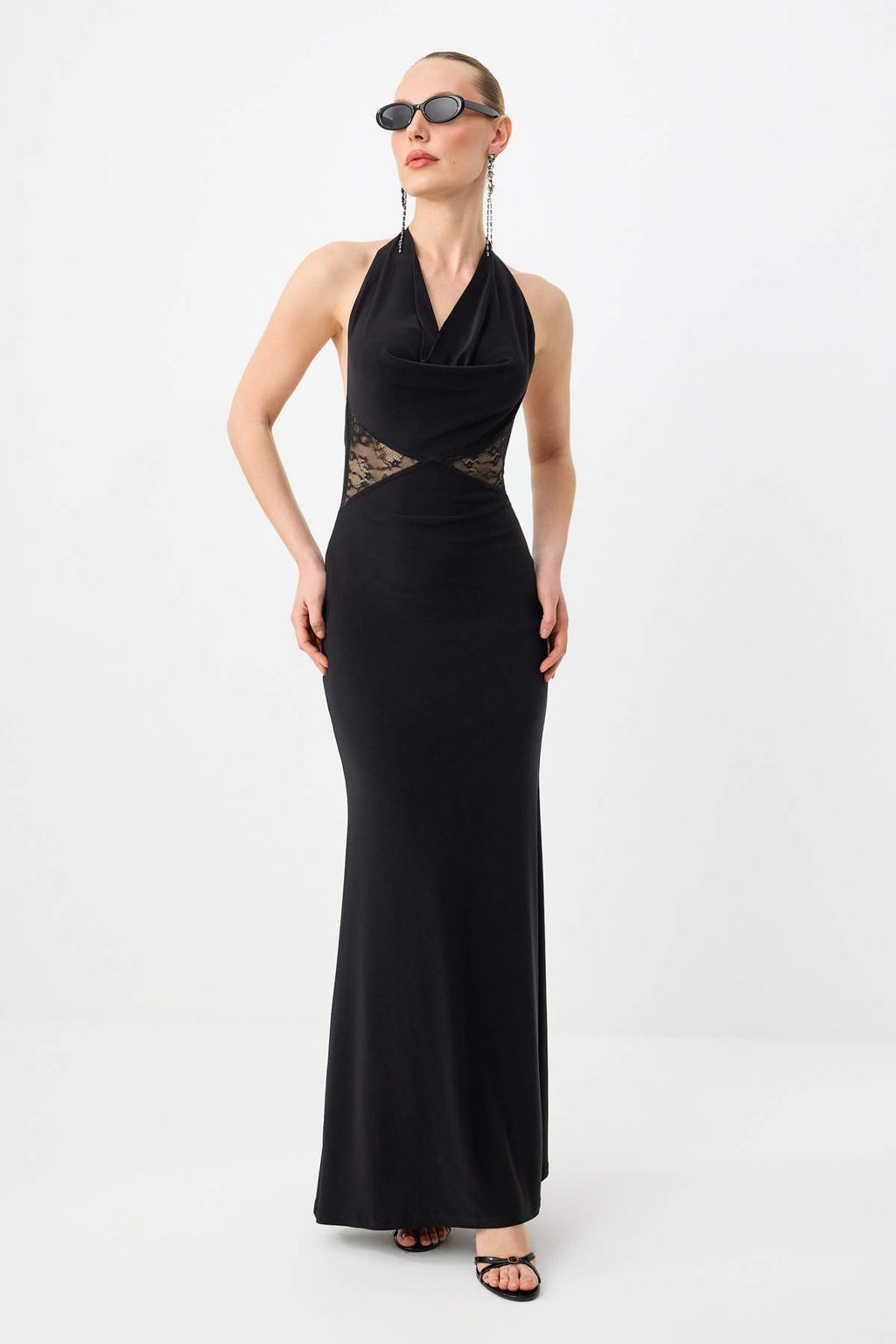 Siyah Dantel Detayl? Astarl? Maxi Abiye & Mezuniyet Elbisesi TPRSS26AE00117