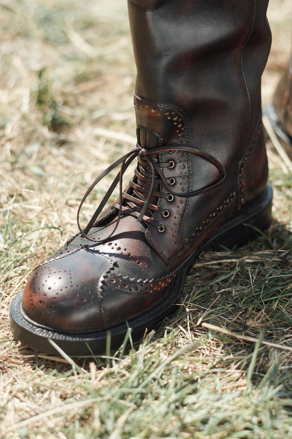 LEATHER BROGUE KNEE-HIGH BOOTS LIMITED EDITION - Zara фото 5