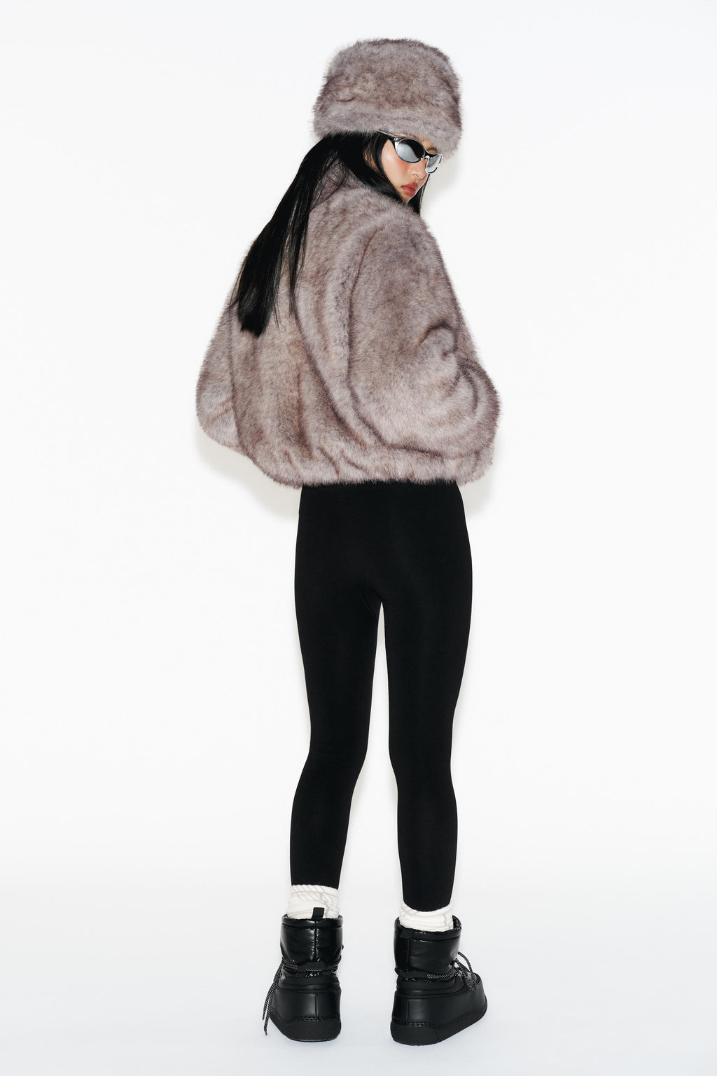 SHORT COAT WITH FAUX FUR HOOD HEIQ XREFLEX TECHNOLOGY SKI COLLECTION - Zara фото 5