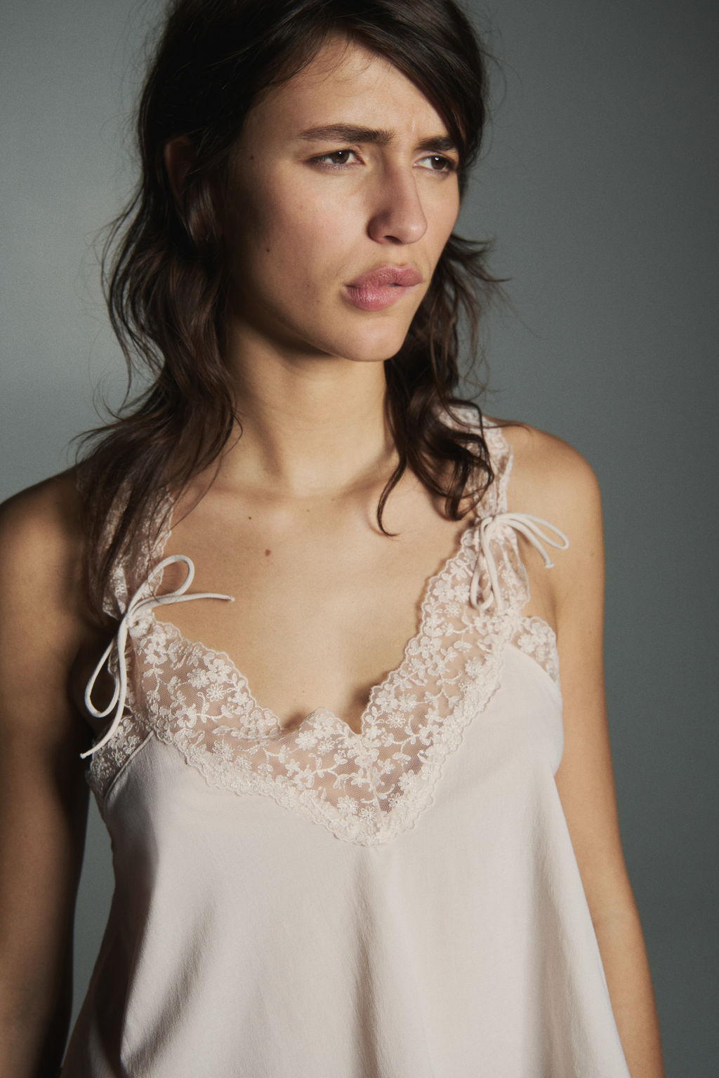 Top con tirantes bordados - H&m фото 4