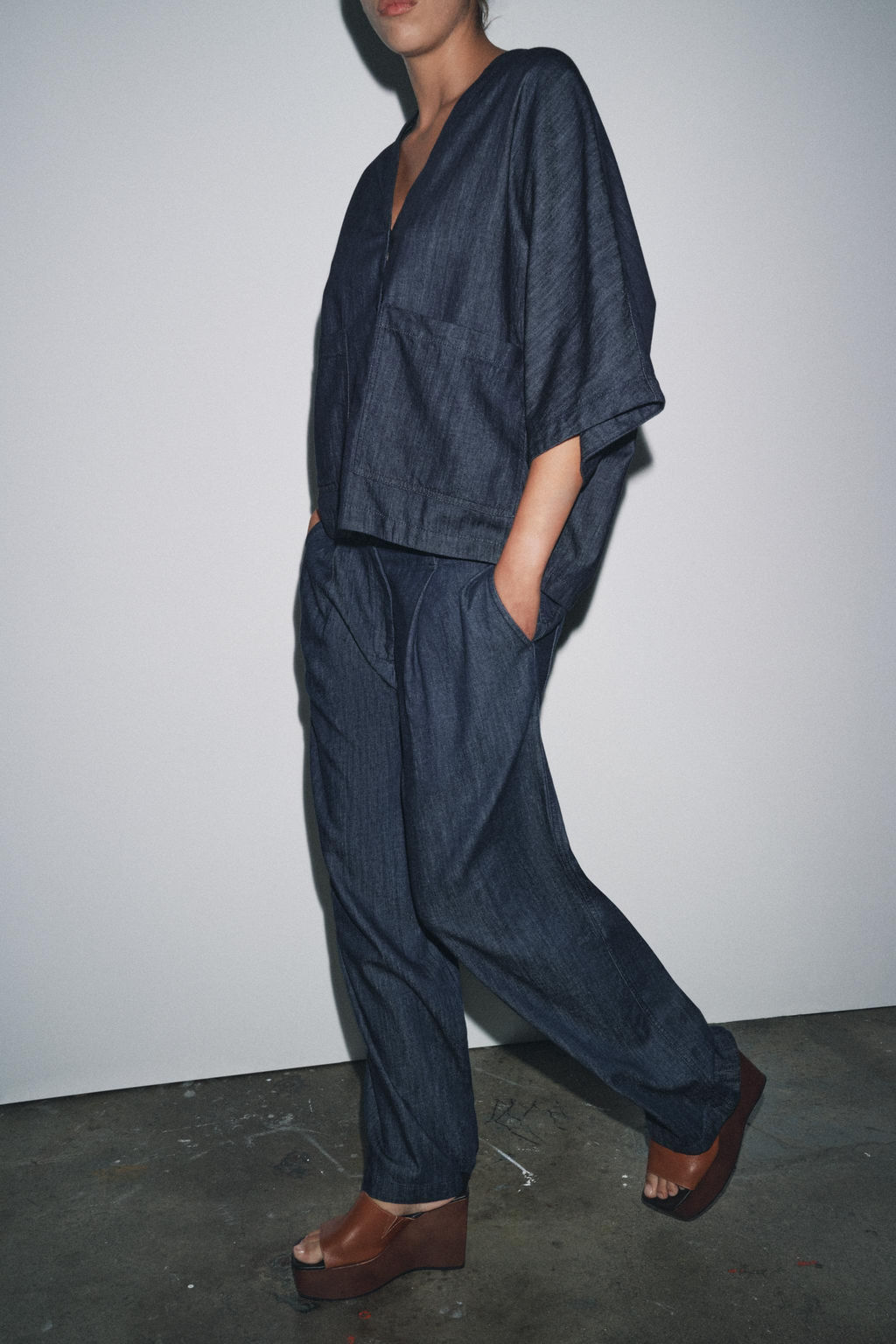 ZARA WOMAN COLLECTION RELAXED DENIM SHIRT