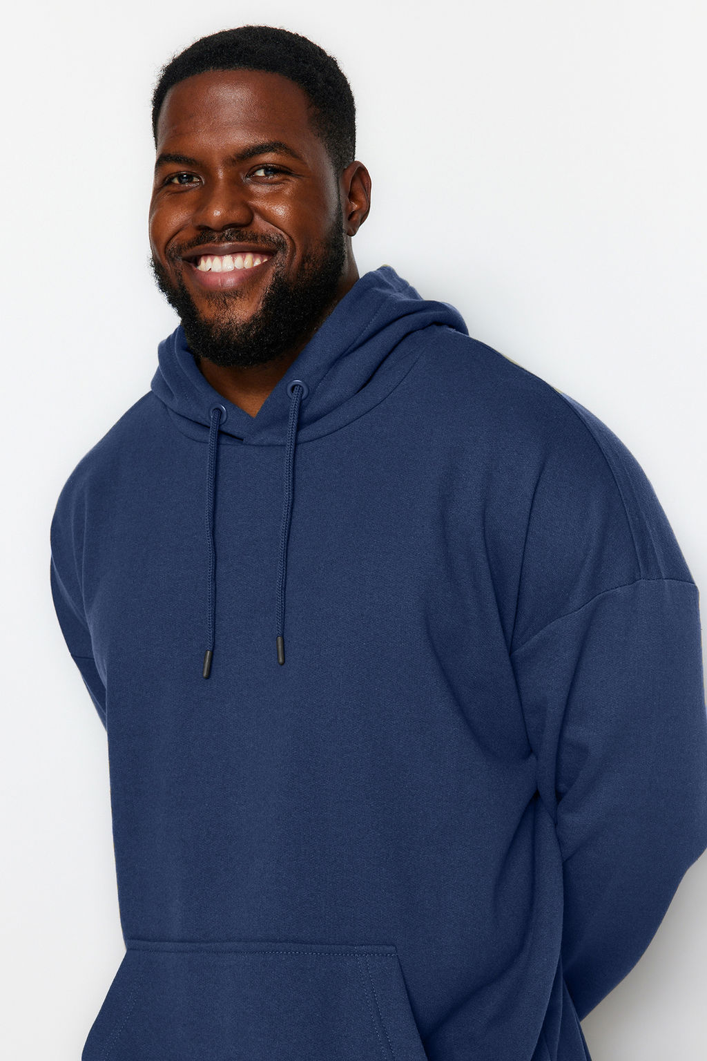 TRENDYOL MAN Siyah Buyuk Beden apusonlu Oversize/Genis Kesim Ici Polar/S?cak Tutan Sweatshirt TMNAW24AO00013 - Trendyolmilla фото 2