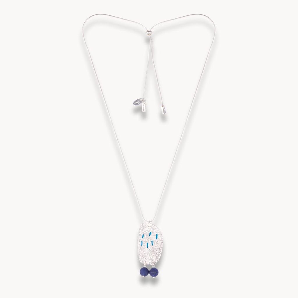 Ожерелье-лариат с овальной подвеской из серебристого металла - Модные истории фото 6