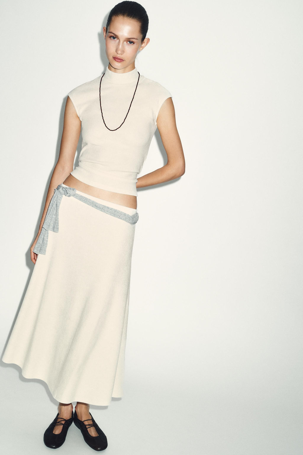 TOP SOFT CUELLO ALTO / Blanco roto