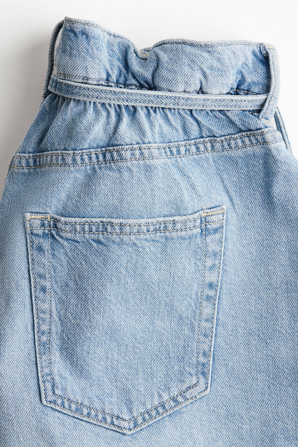 Pantal?n corto paper bag en denim High Rise - H&m фото 4