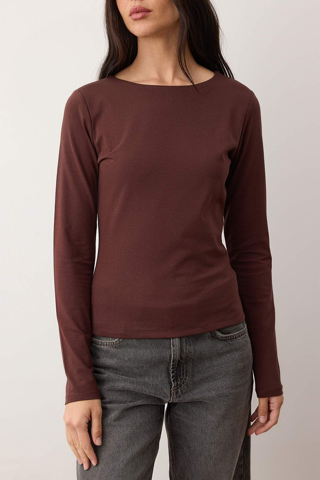 Kahverengi Pamuklu Kay?k Yaka Fitted/Vucuda Oturan Esnek Bluz TWOAW24BZ00166