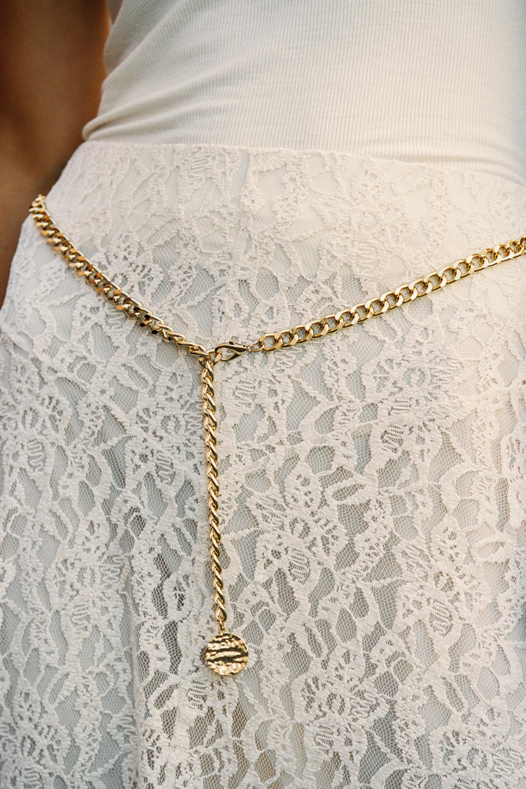 MIDI SKIRT WITH CHAIN BELT - Zara фото 4