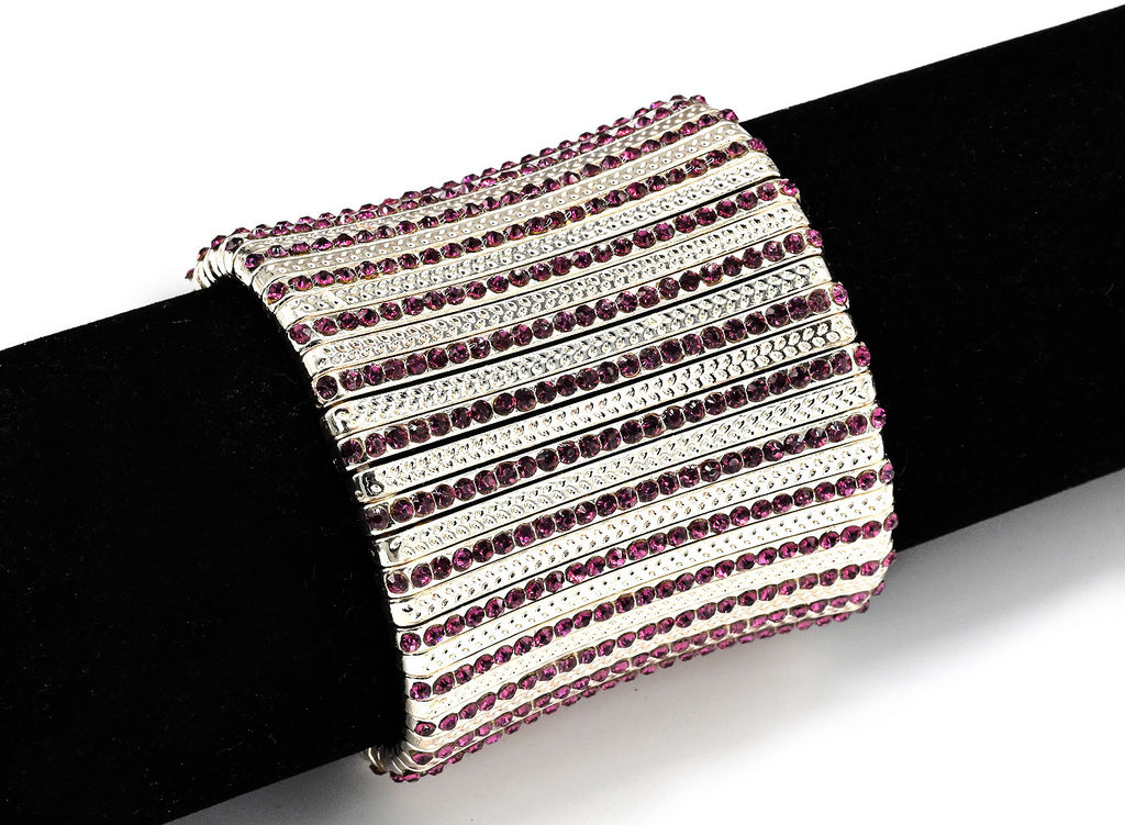 Браслет манжета с цирконом цв.малиновый