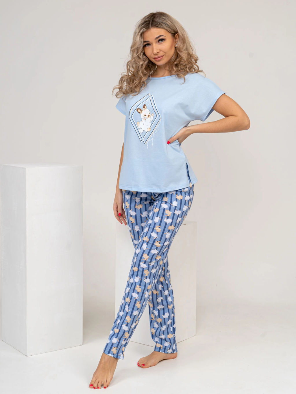 Костюм женский, цвет голубой