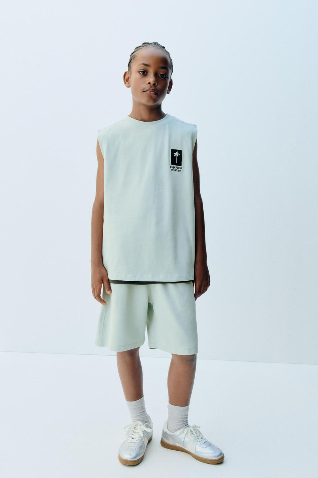 PAMUKLU ISLEMELI T-SHIRT VE BERMUDA SORT TAKIMI - Zara фото 12