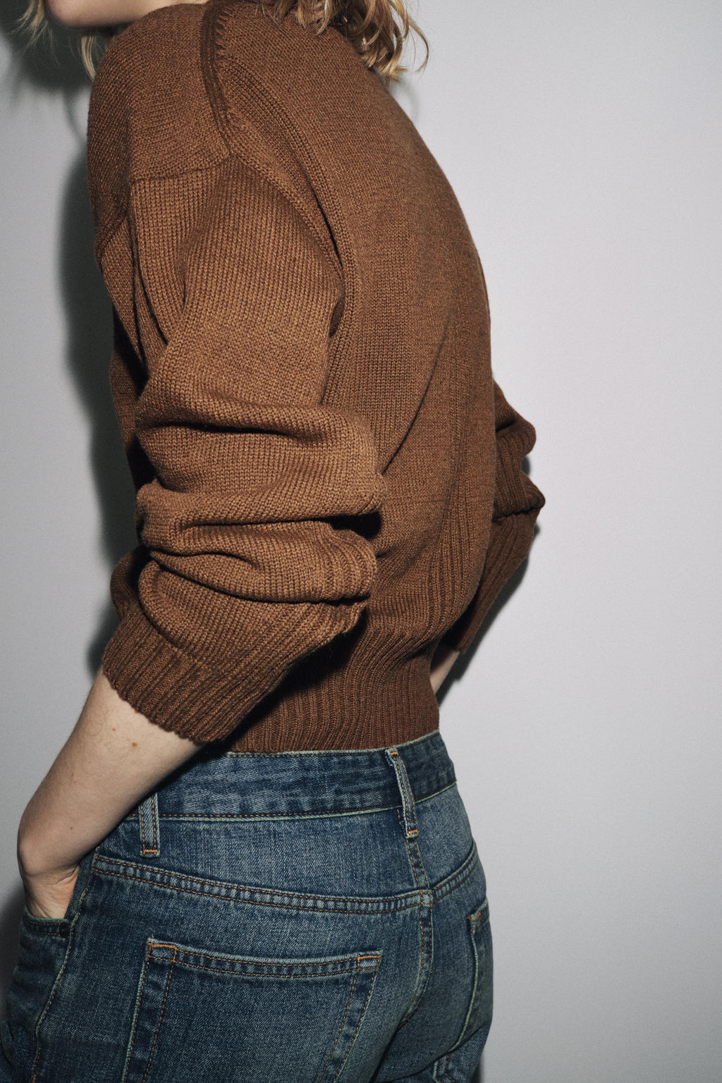 V-NECK KNIT SWEATER - Zara фото 3