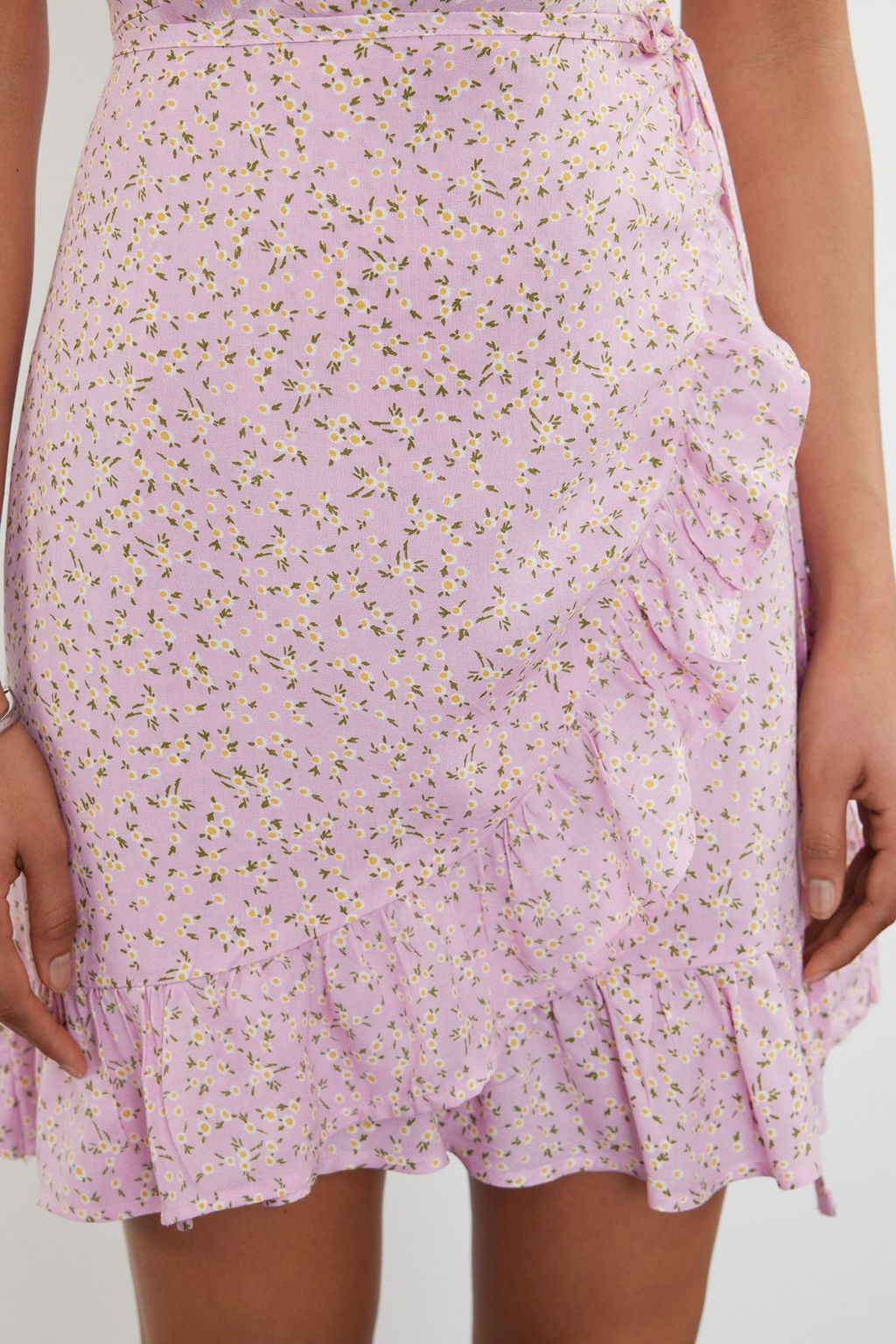 Lila Cicek Desenli F?rf?r Etekli Asimetrik Yaka Viskon Mini Dokuma Elbise TWOSS24EL00860 - Trendyolmilla фото 6