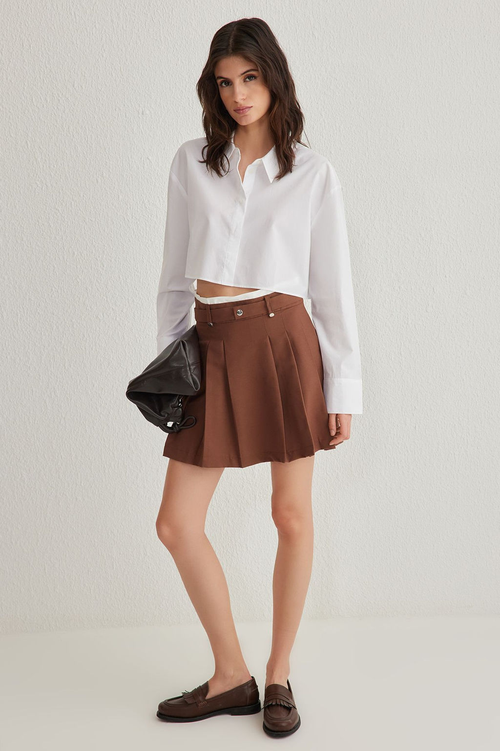 TRENDYOLMILLA Kahverengi Cift Kemer Detayl? Pileli Mini Dokuma Etek TWOAW24ET00079 фото 20