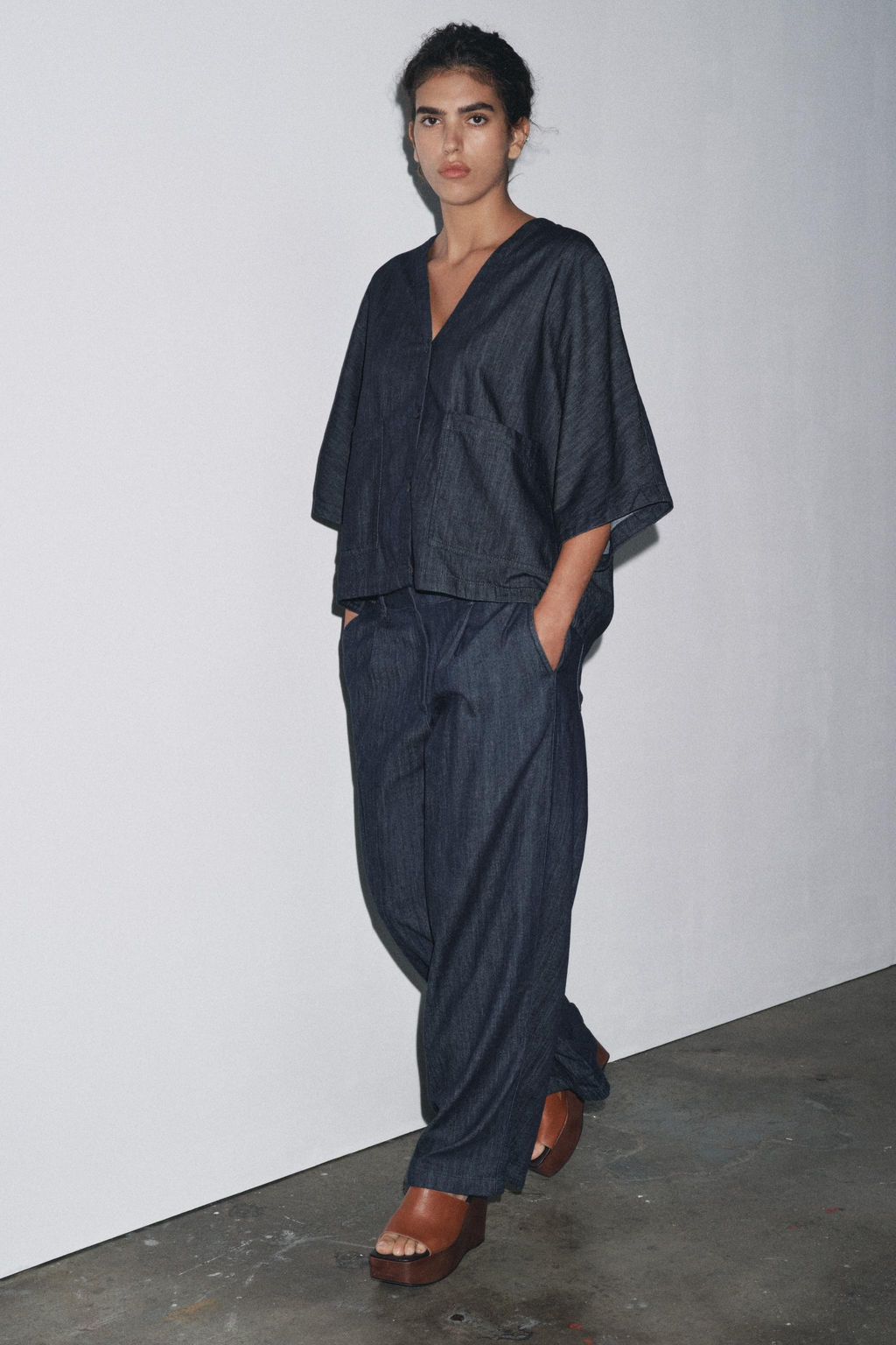 ZARA WOMAN COLLECTION RELAXED DENIM SHIRT