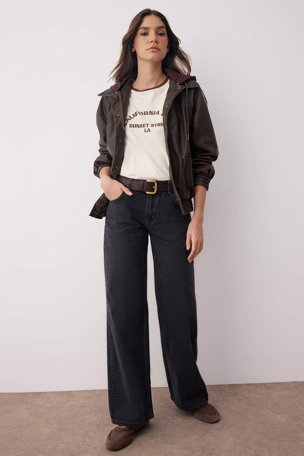 Siyah Dusuk Bel Genis Paca Wide Leg Jeans TWOAW26JE00069