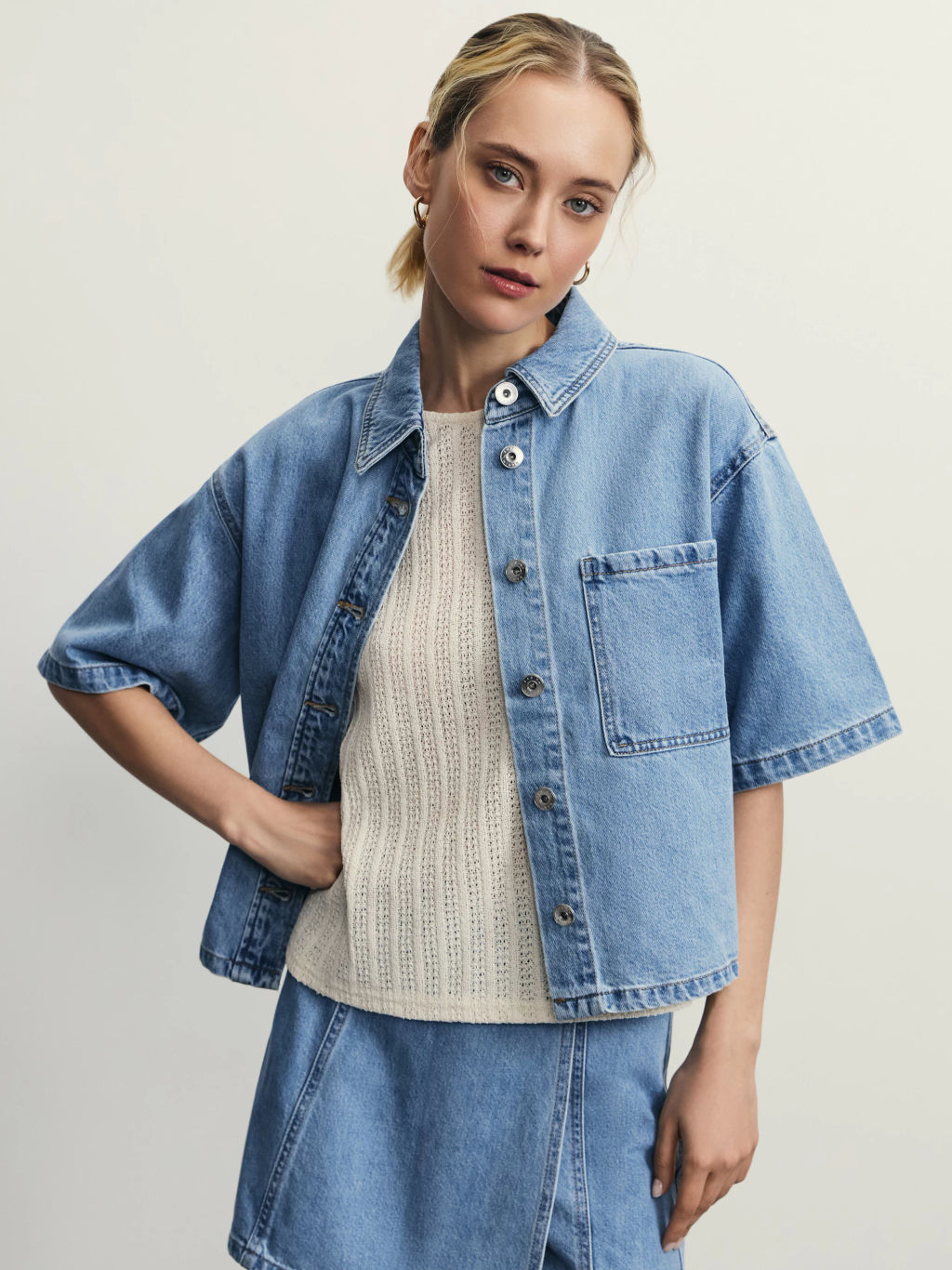 Джинсовая рубашка с коротким рукавом / Zarina