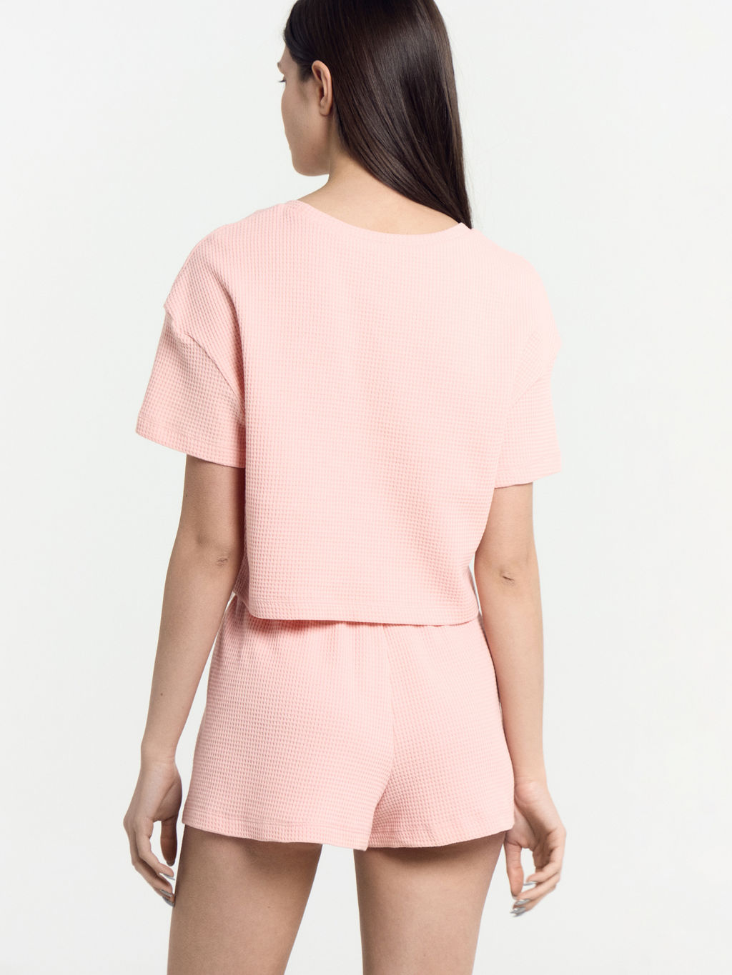 Комплект женский (футболка, шорты) в розовом цвете - Mark formelle фото 5
