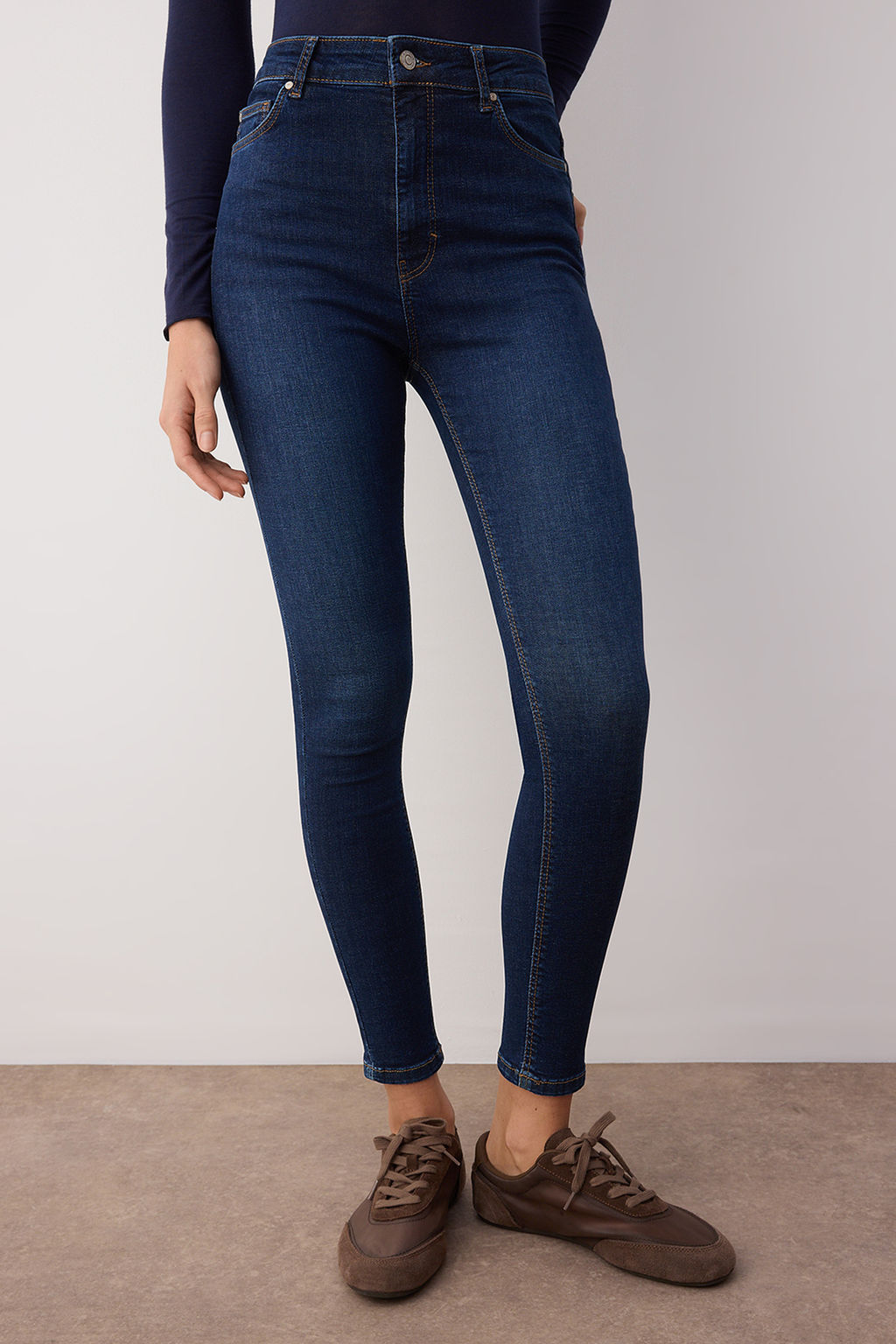 Siyah Vucudu Saran Esnek Yuksek Bel Skinny Jeans TWOSS25JE00051 - Trendyolmilla фото 21
