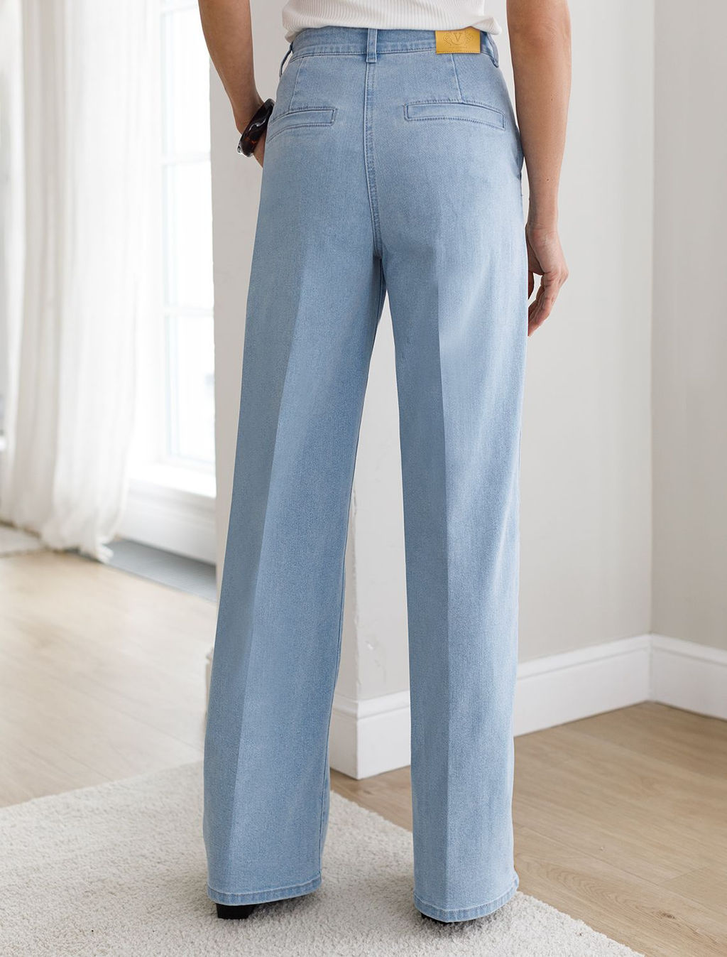 Прямые джинсы трубы со стрелками из эластичного денима - Vilatte фото 2