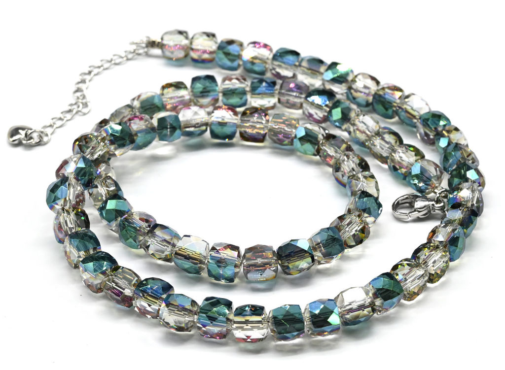 Бусы из циркона кубик гр.6мм цв.зелено-розовый хамелеон, 46см