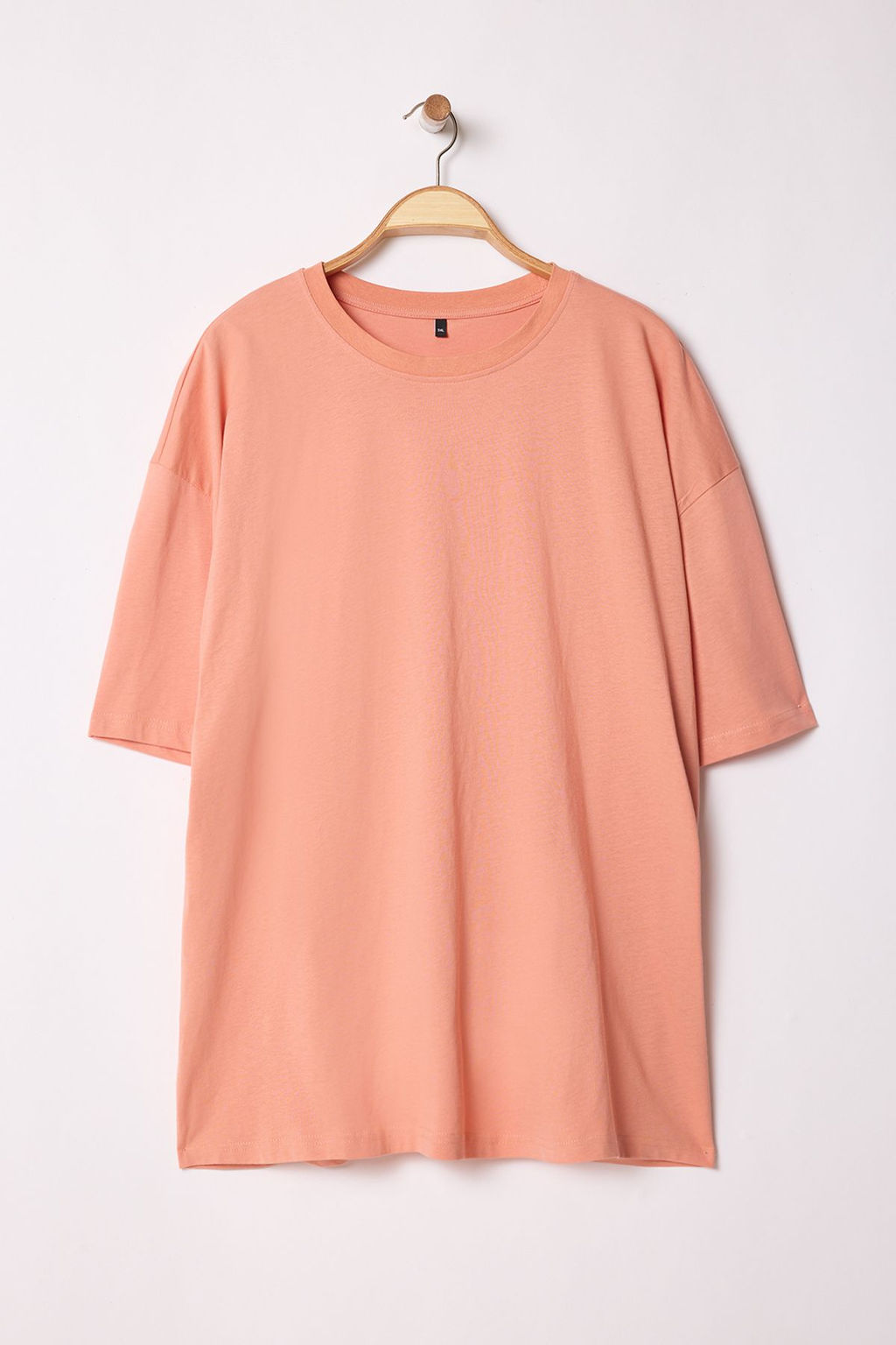 TRENDYOL MAN Buyuk Beden Siyah Oversize/Genis Kesim Rahat Basic %100 Pamuklu T-Shirt TMNSS23TS00139 - Trendyolmilla фото 2
