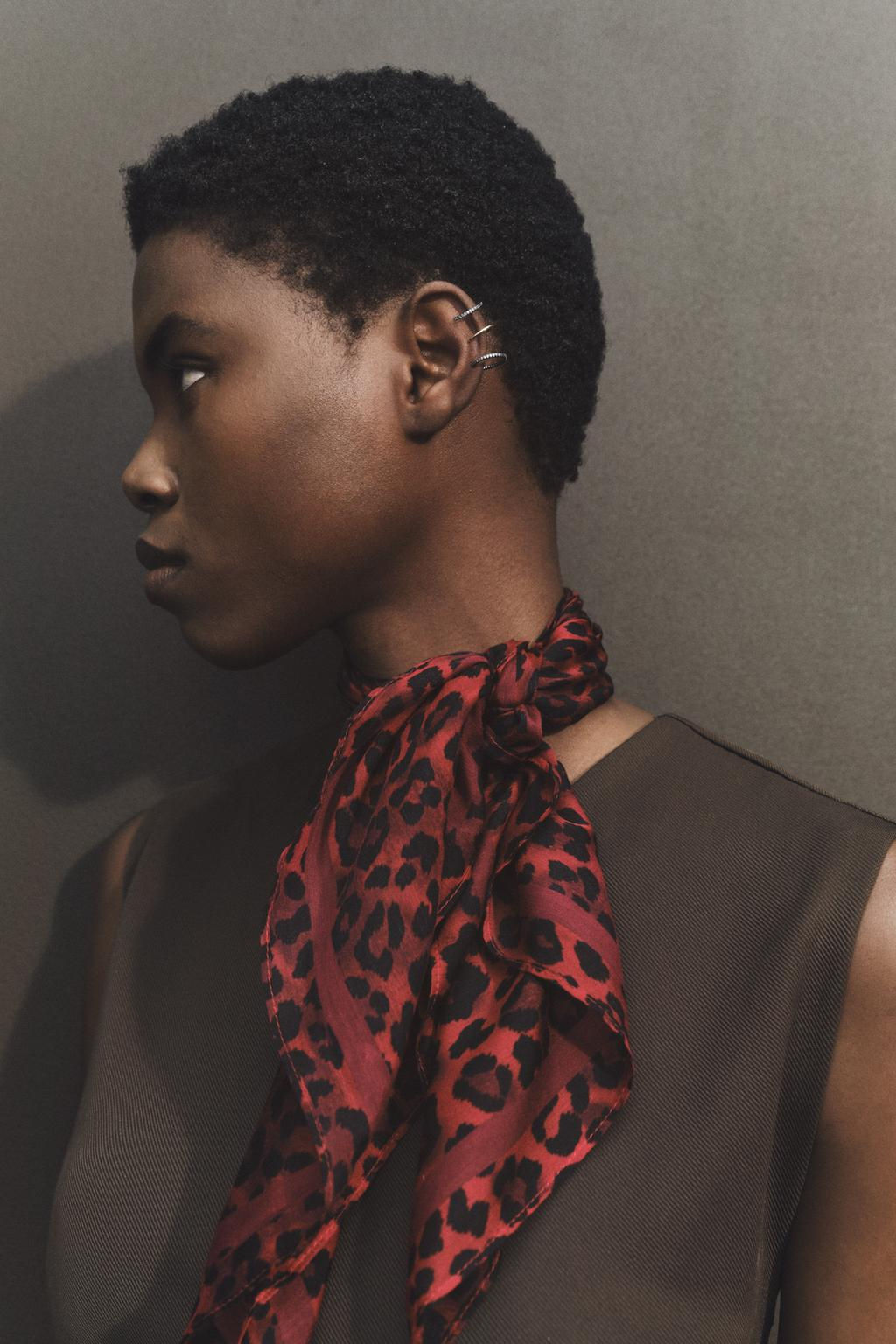 ANIMAL PRINT MODAL AND SILK SCARF - Zara фото 2