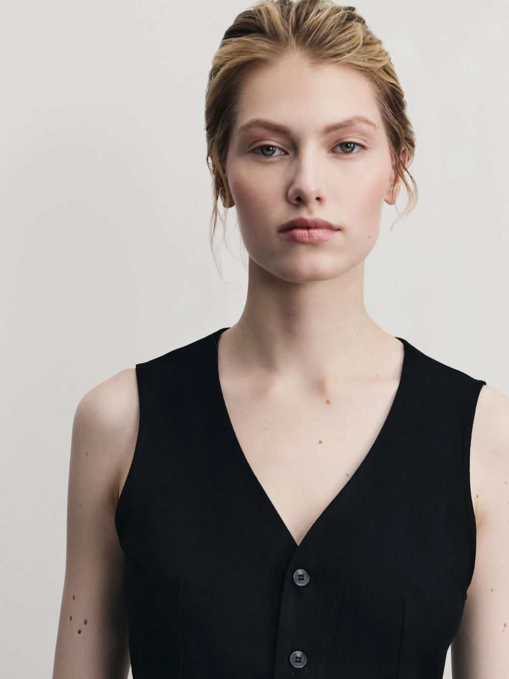 Льняной жилет / Zarina  фото 6