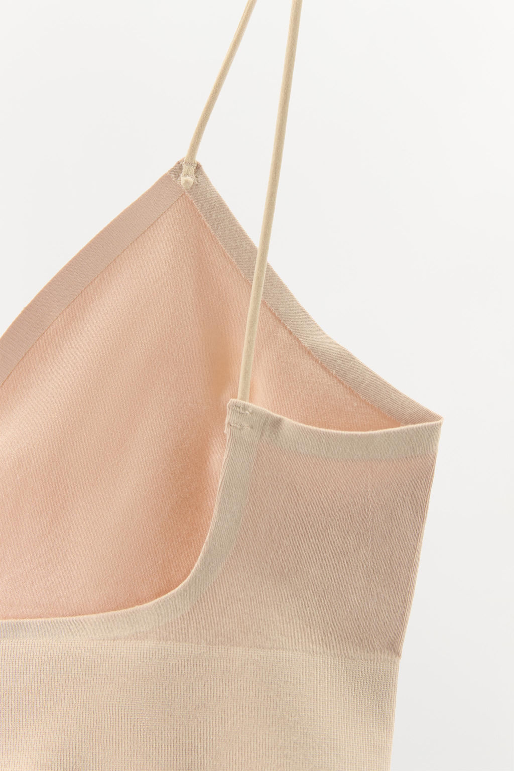 BRALETTE TRIANGULAR SEAMLESS / rosa claro