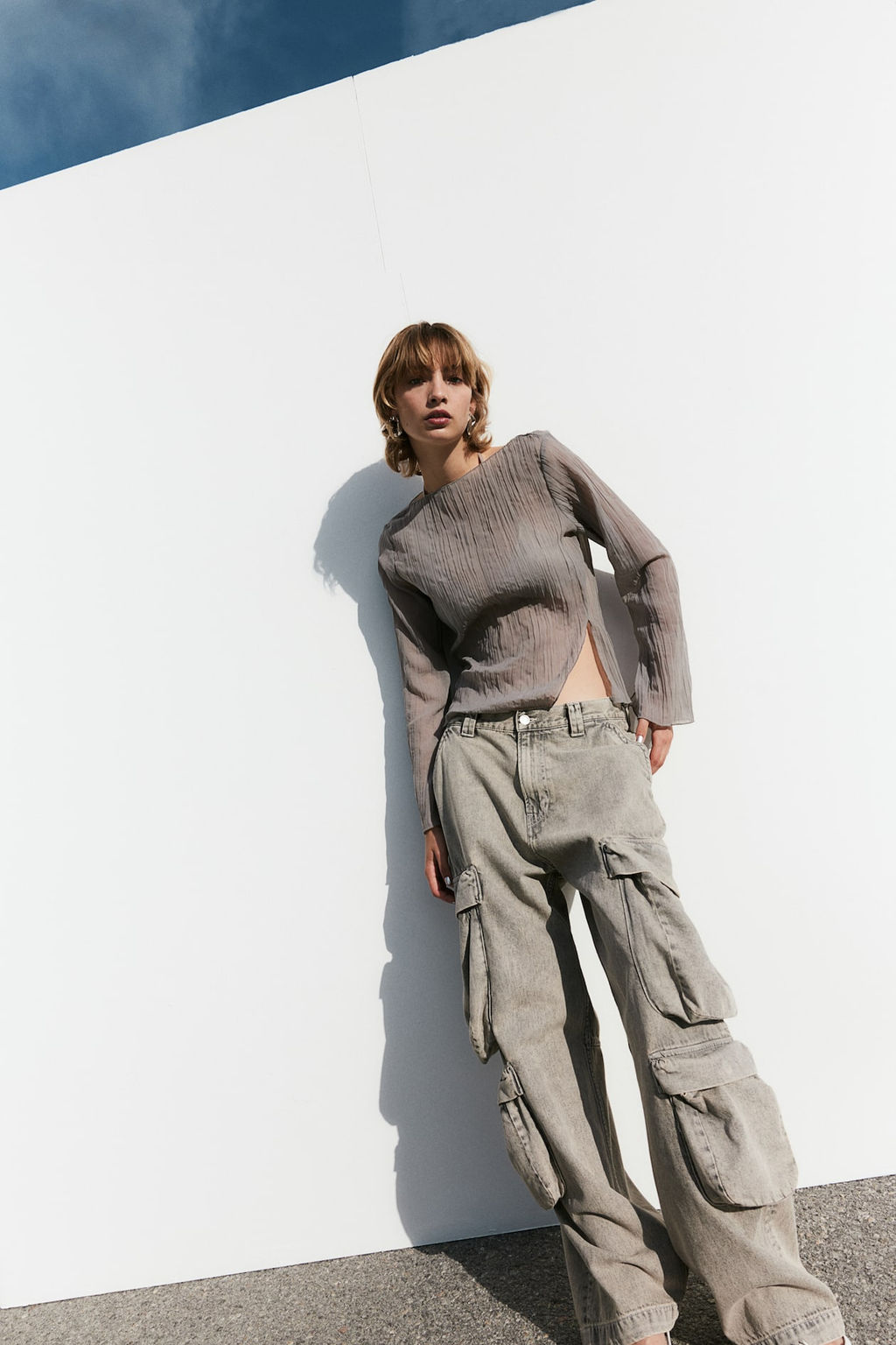 Top efecto arrugado con detalles sobrehilados - H&m фото 4