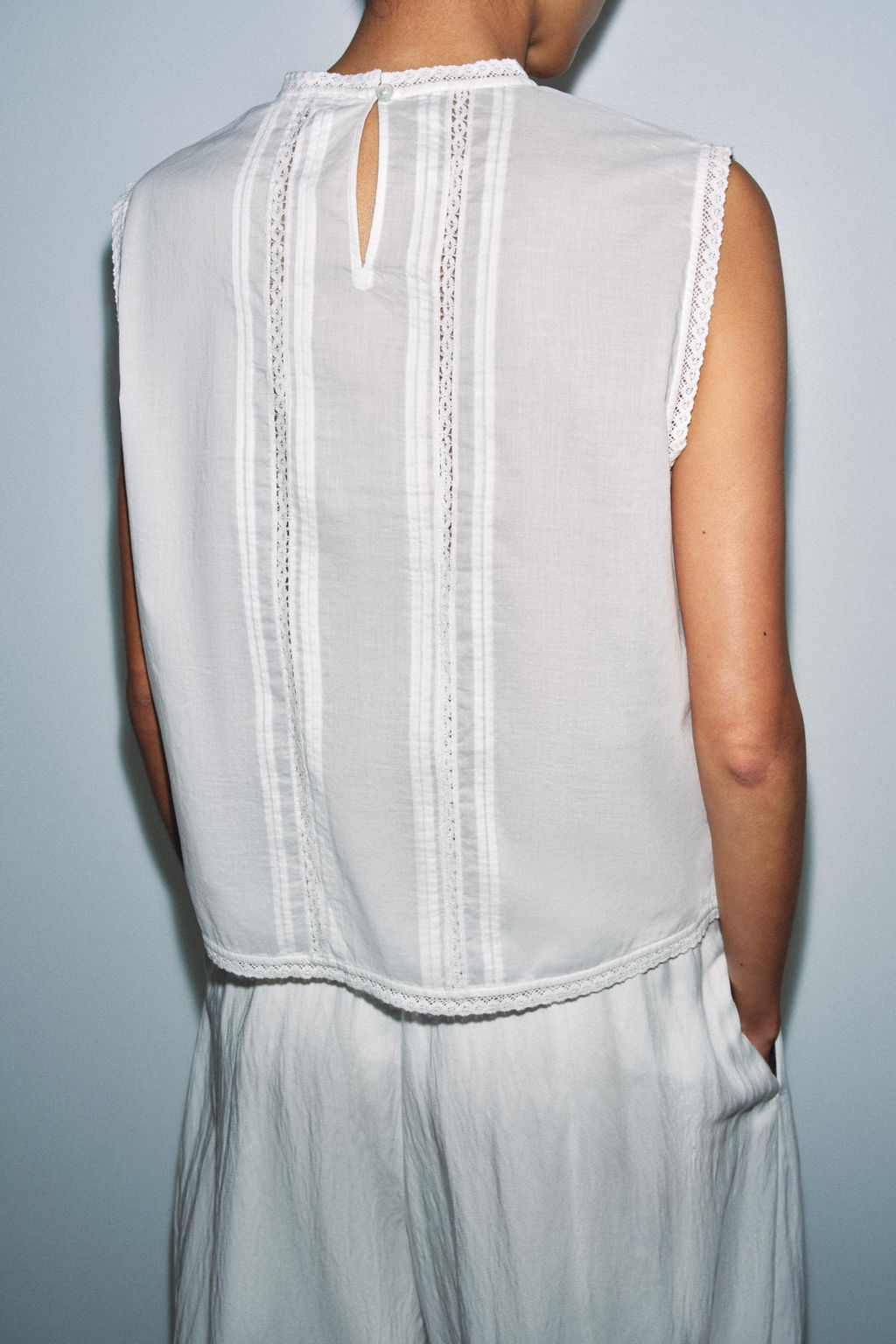 BLUSA ROM?NTICA BORDADA ZW COLLECTION / Blanco - Zara фото 10