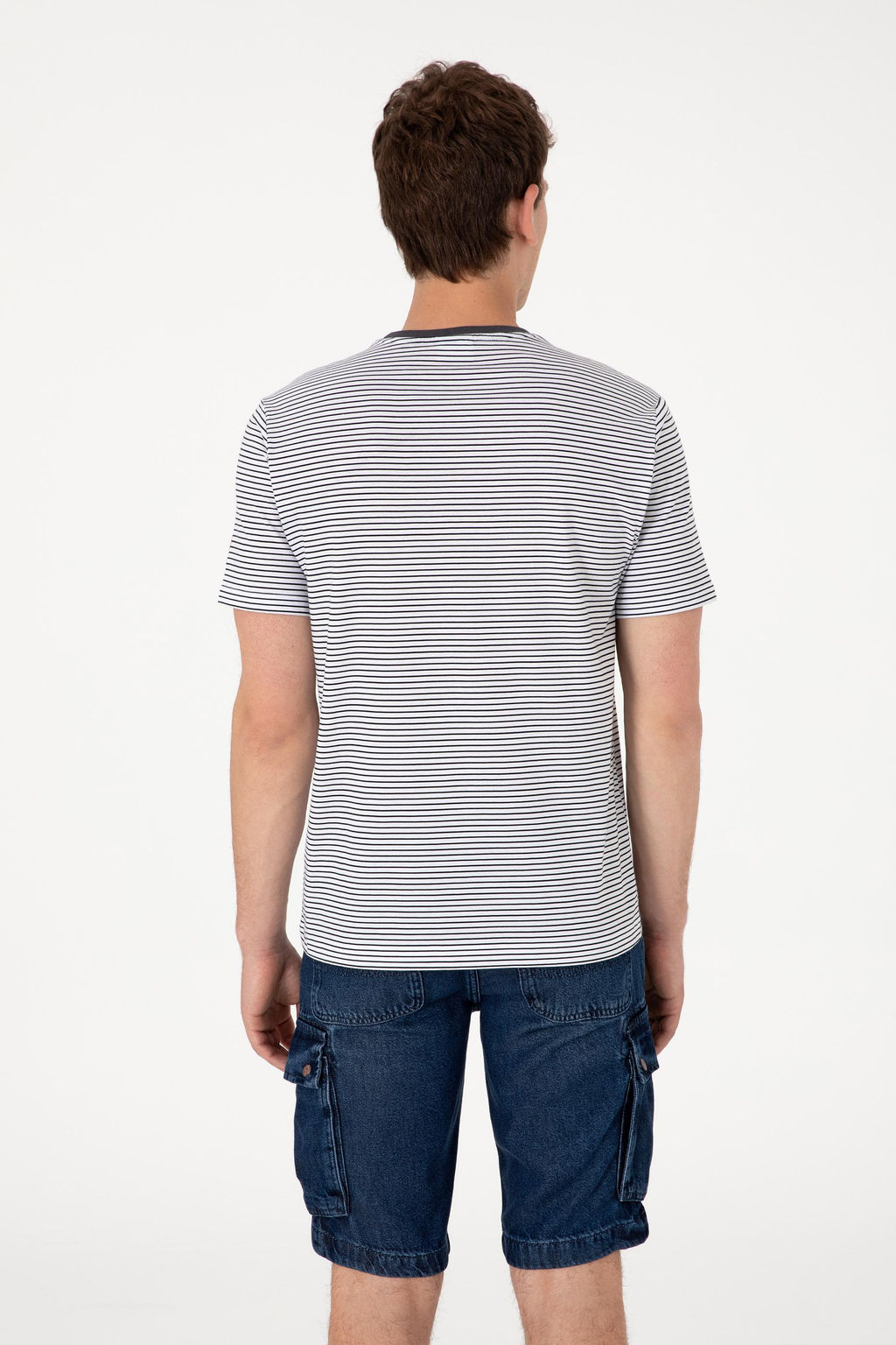 Erkek Regular Fit Bisiklet Yaka Siyah _izgili Ti__rt Sepette S_rpriz _ndirim - U.s. polo assn фото 5