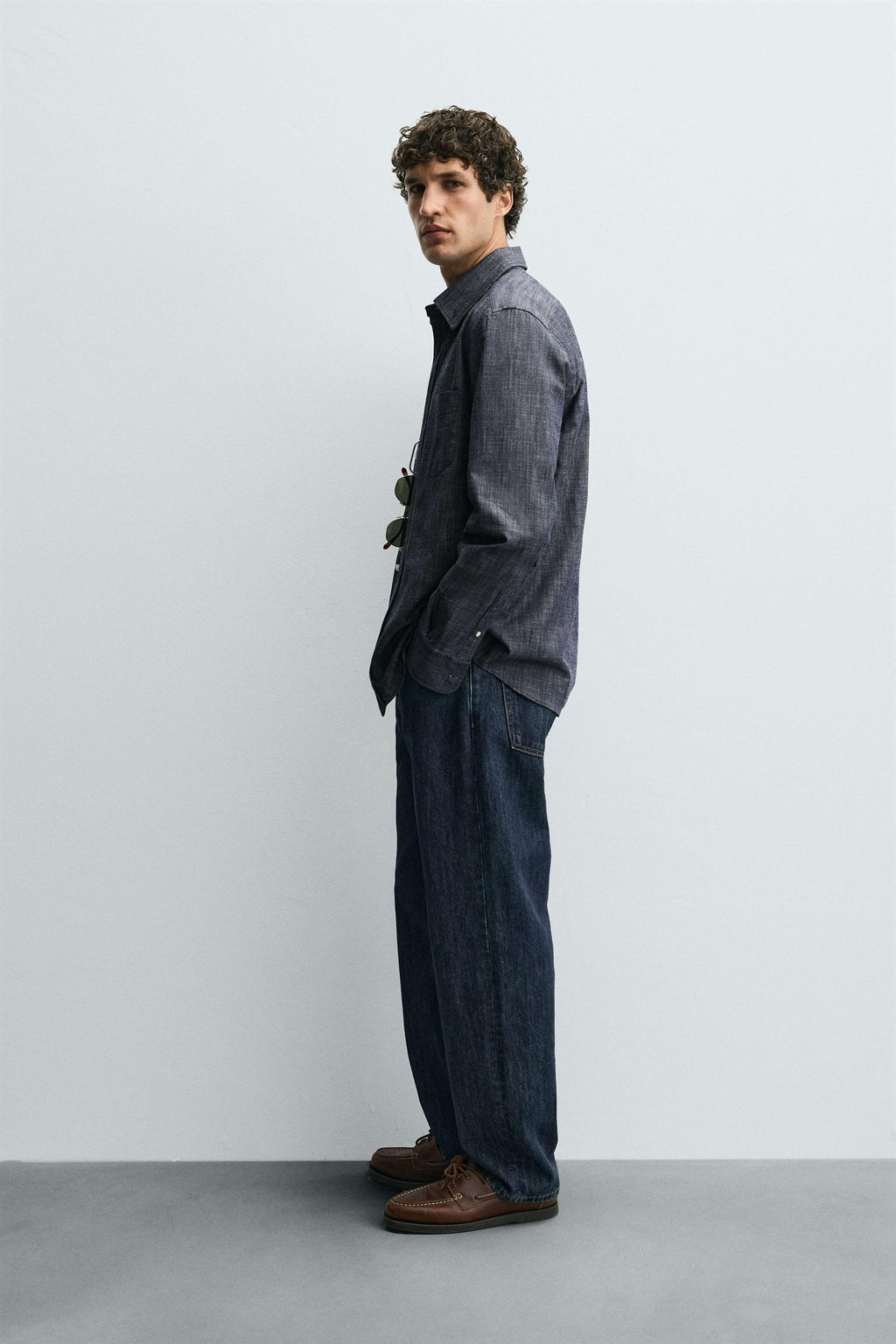 REGULAR FIT BUTTON-DOWN SHIRT - Zara фото 4