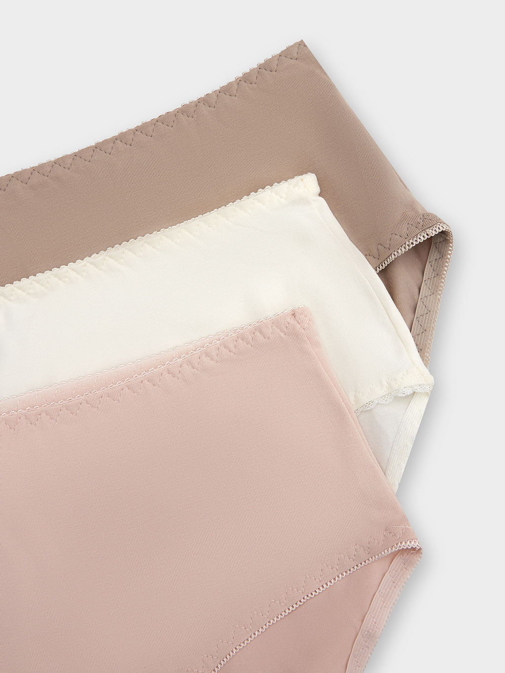 Цена за 2 штуки! ТРУСЫ ЖЕНСКИЕ (3ШТ.) - Mark formelle фото 10