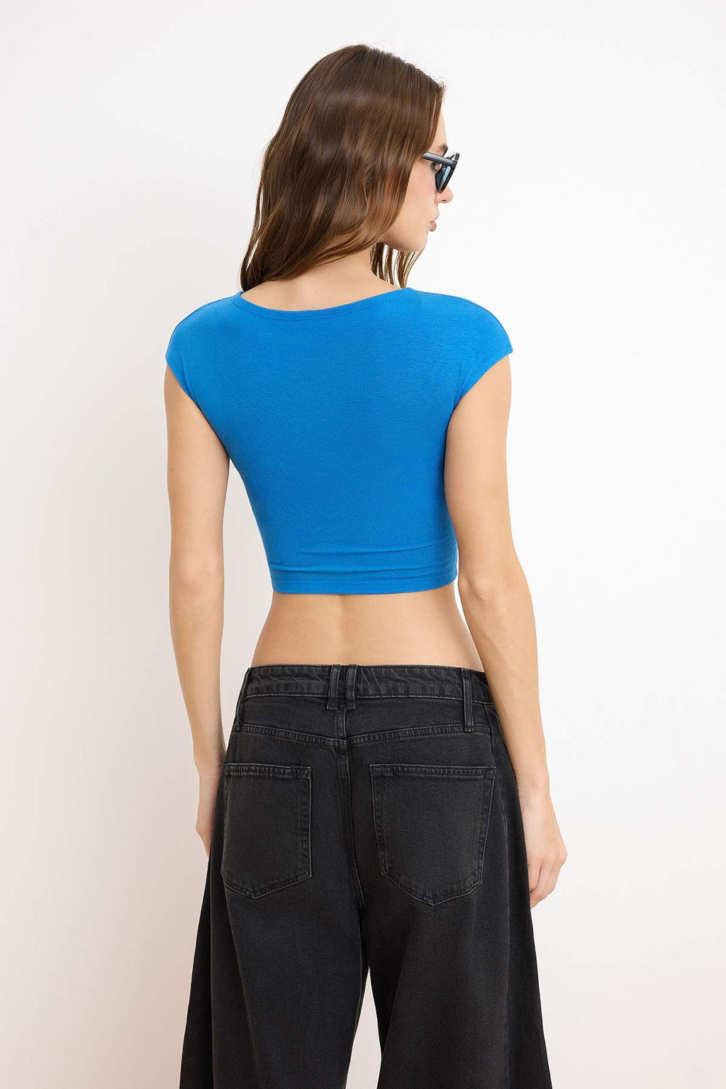 Saks Bisiklet Yaka Ay Kol Fitted/Vucuda Oturan Crop Orme Bluz TWOSS24BZ00446