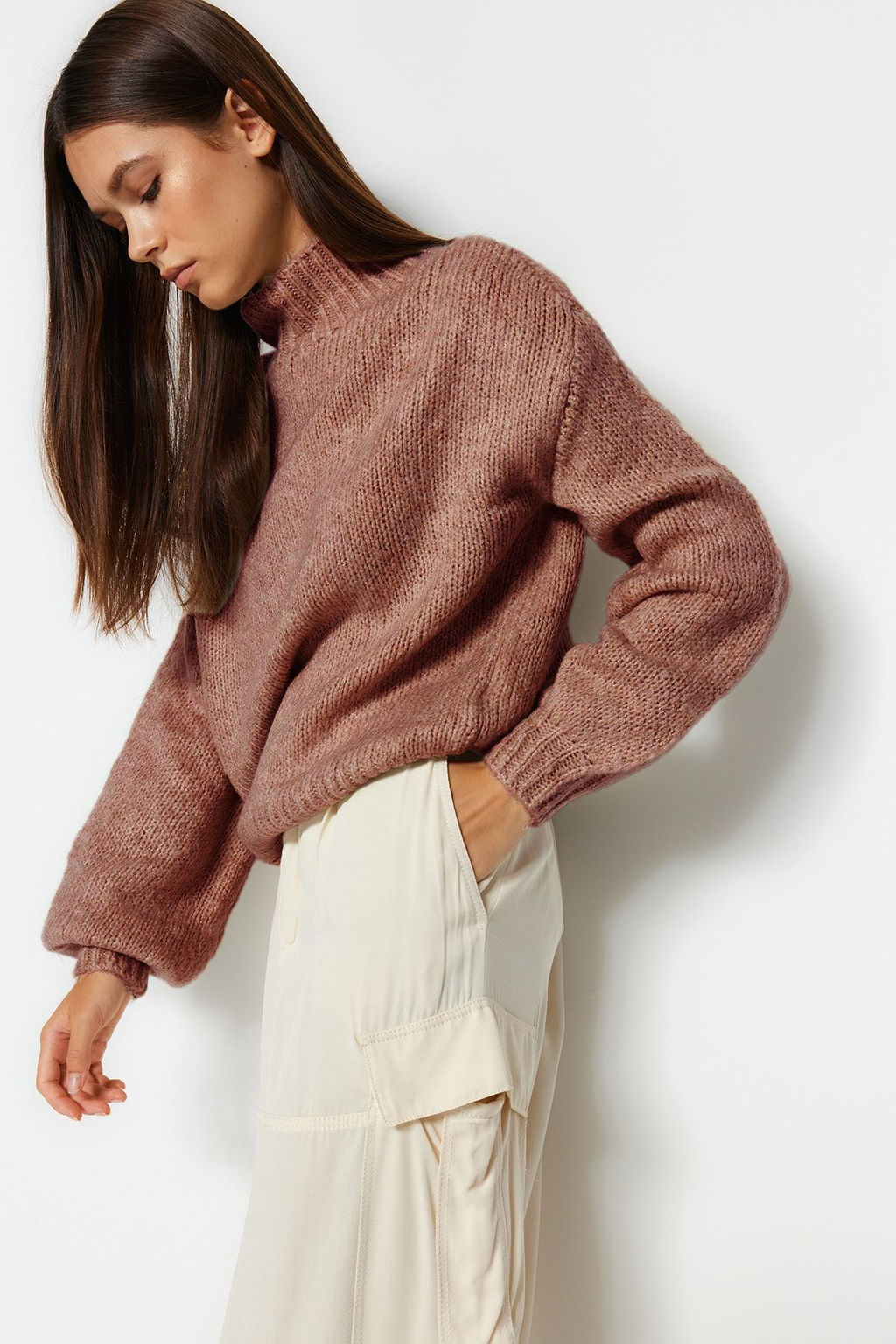 Mor Yumusak Dokulu Kal?n Bisiklet Yaka Triko Kazak TWOAW24KZ00290 - Trendyolmilla фото 10