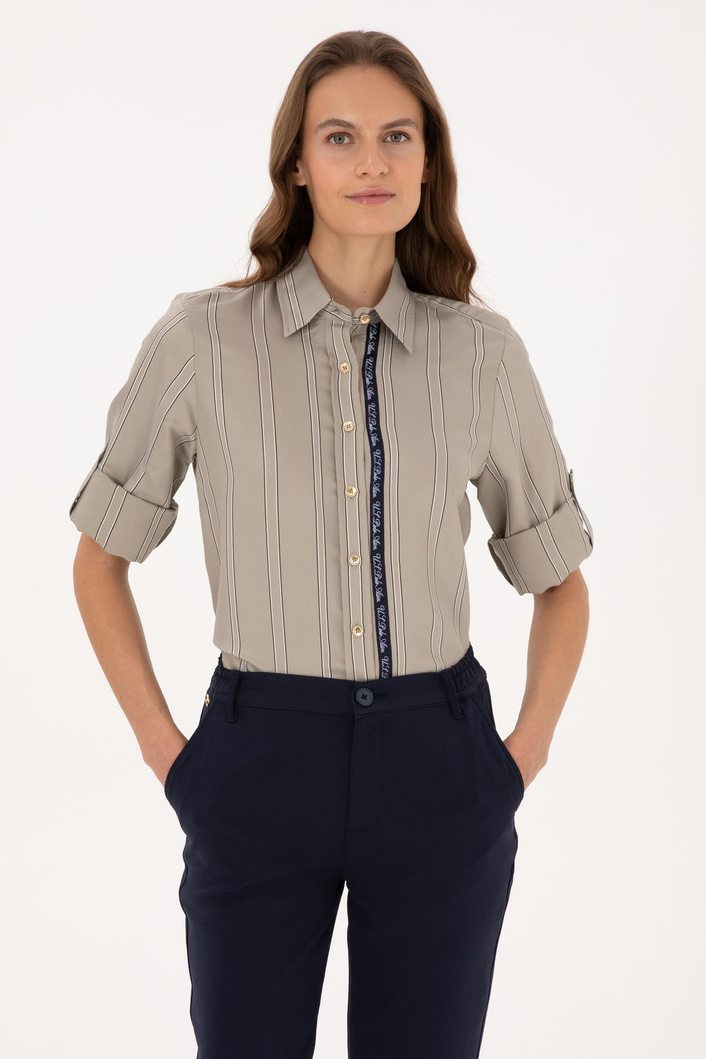 Kad_n A__k Haki Uzun Kollu G_mlek