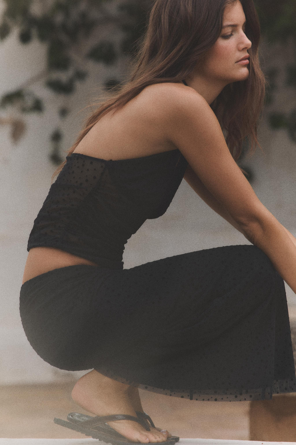 TOP HALTER PLUMETI / Negro