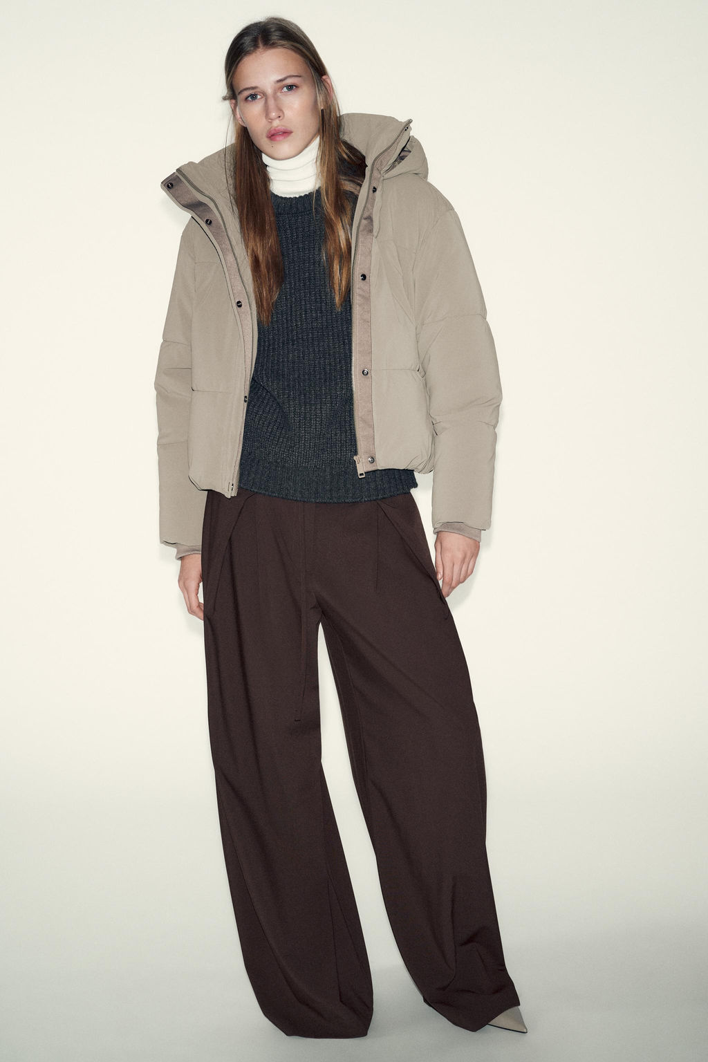 WATER-REPELLENT AND WINDPROOF SHORT HOODED ANORAK