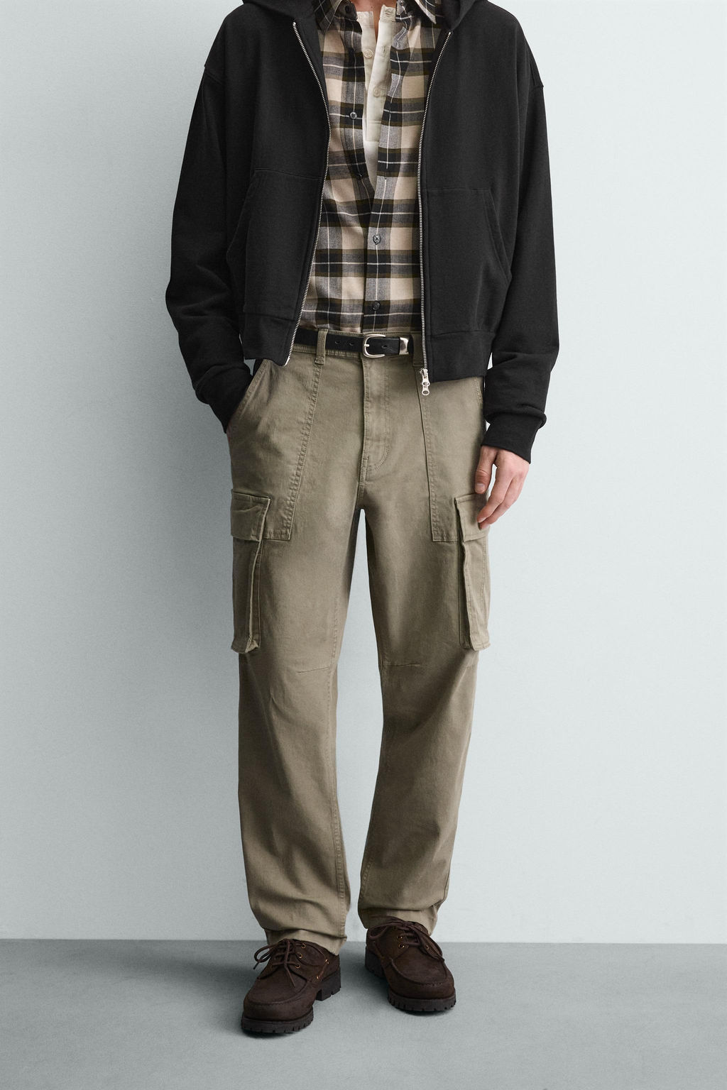 RELAXED FIT CARGO TROUSERS - Zara фото 11